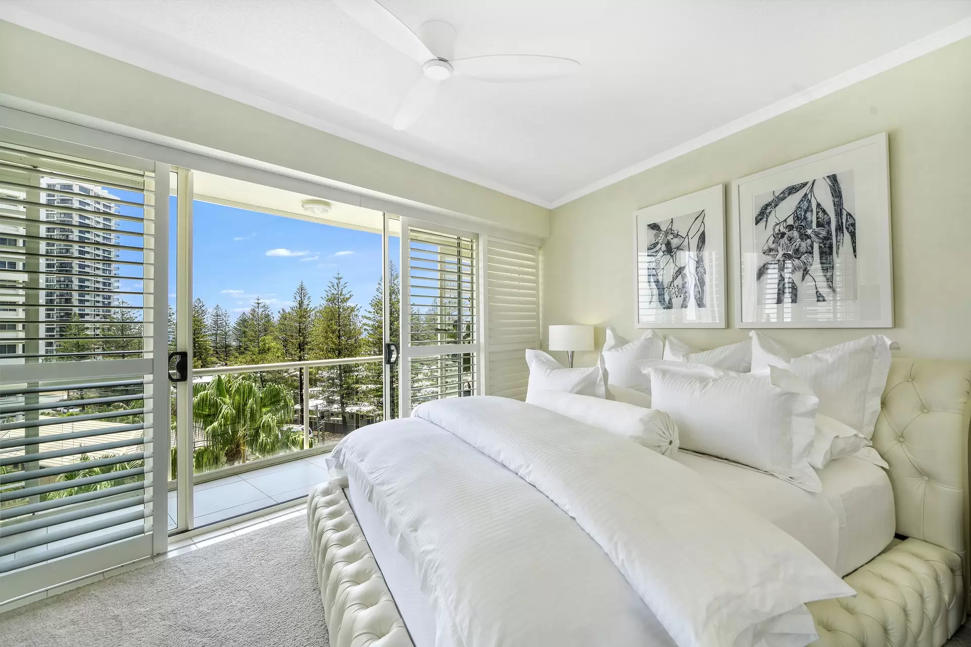1061/1 Lennie Avenue, Main Beach Sold by Queensland Sotheby's International Realty - image 1