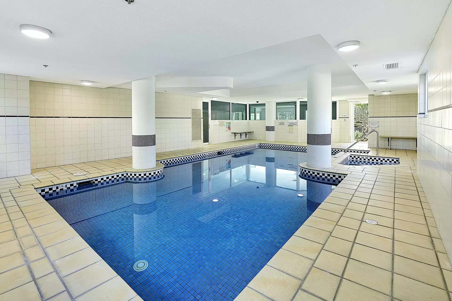52/15 Breaker Street, Main Beach Sold by  - image 1