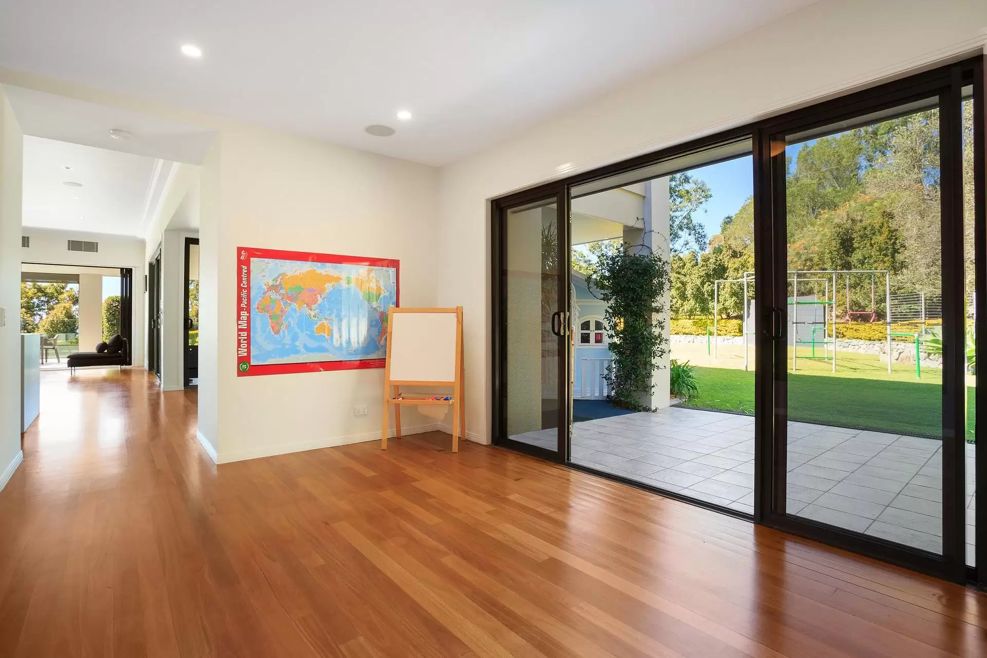 138 Tallai Road, Tallai Sold by Queensland Sotheby's International Realty - image 1