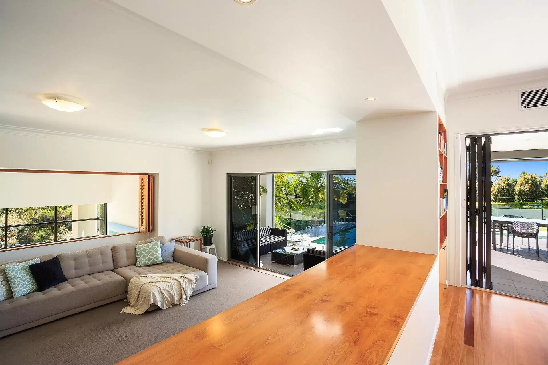 138 Tallai Road, Tallai Sold by Queensland Sotheby's International Realty - image 1