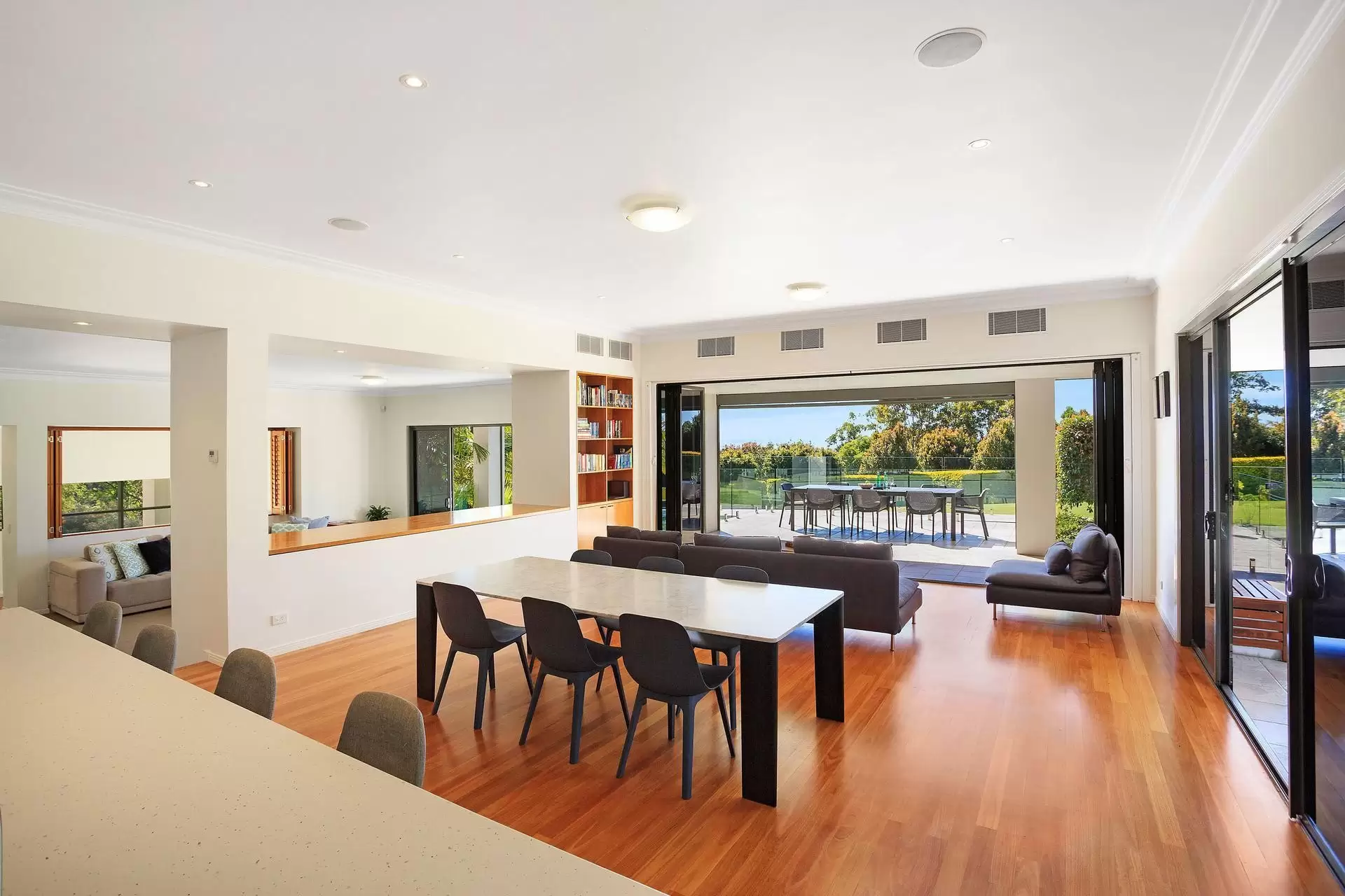 138 Tallai Road, Tallai Sold by Queensland Sotheby's International Realty - image 1