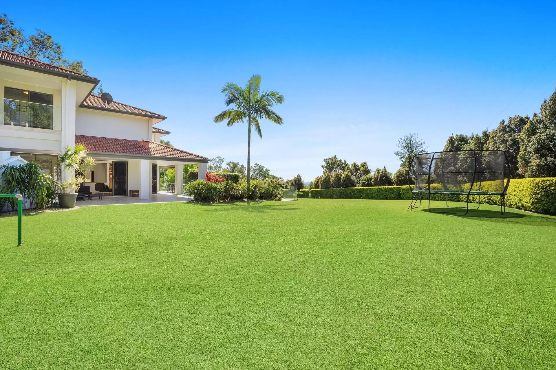 138 Tallai Road, Tallai Sold by Queensland Sotheby's International Realty - image 1