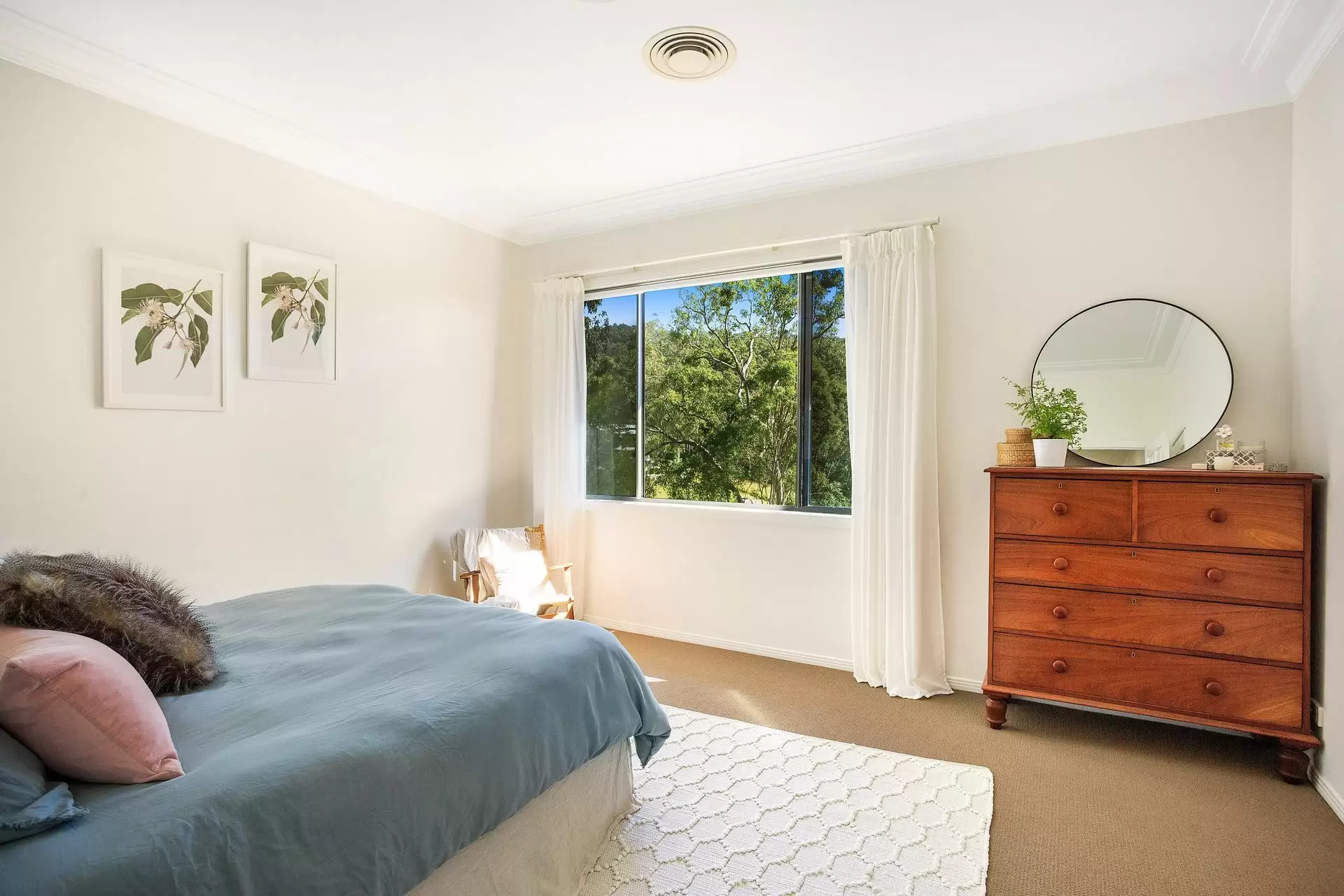 138 Tallai Road, Tallai Sold by Queensland Sotheby's International Realty - image 1