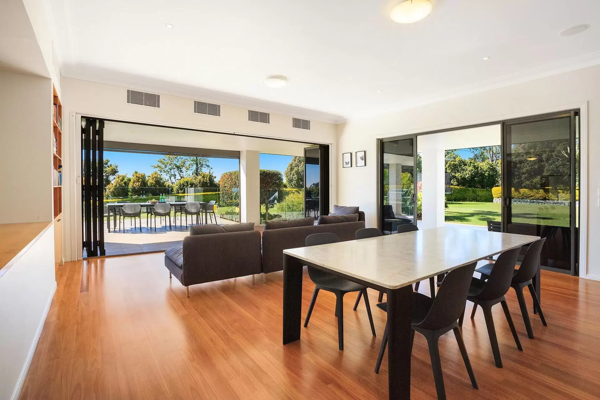 138 Tallai Road, Tallai Sold by Queensland Sotheby's International Realty - image 1