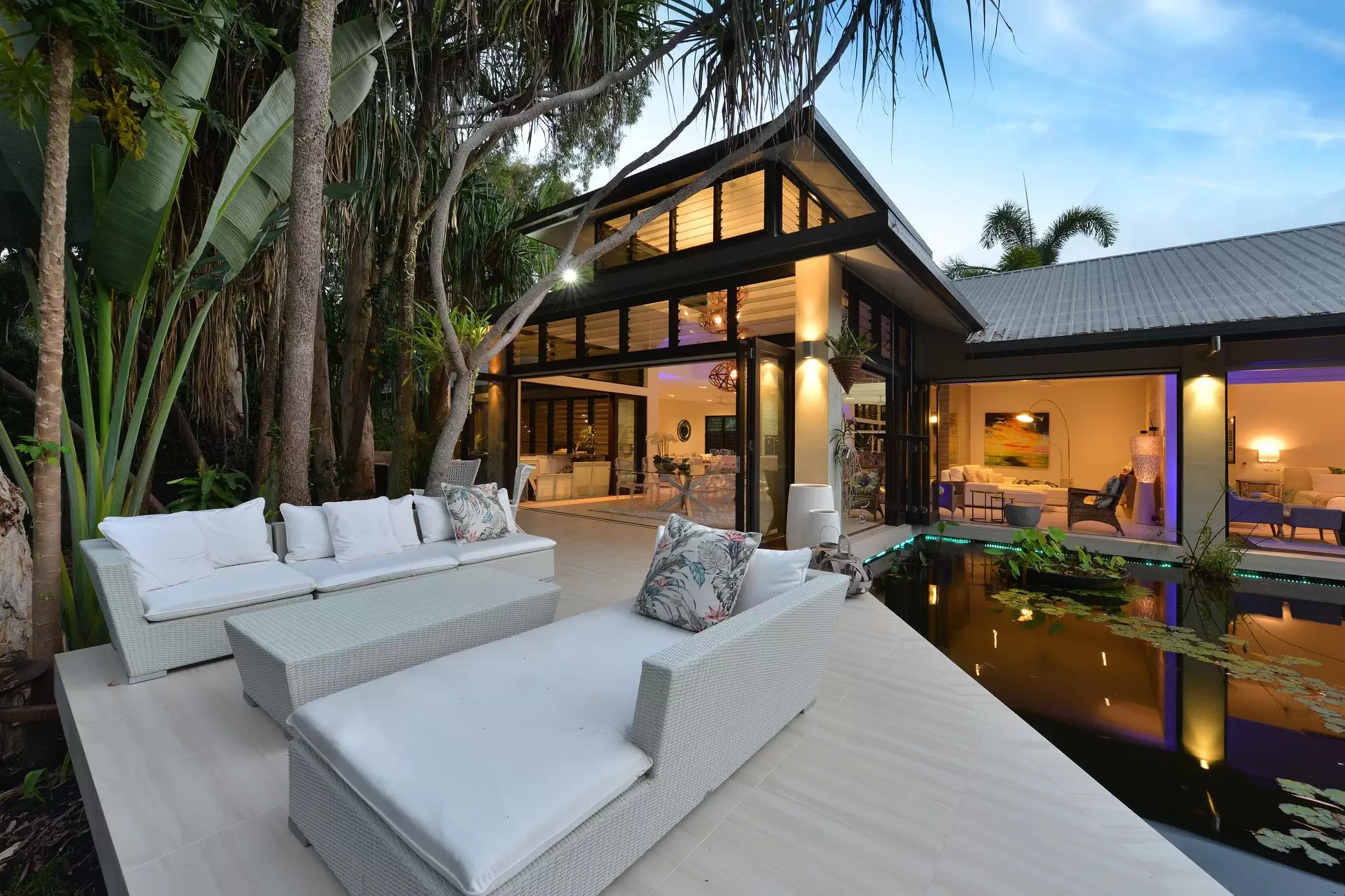 14-32 Barrier Street, Port Douglas Sold by Queensland Sotheby's International Realty - image 1
