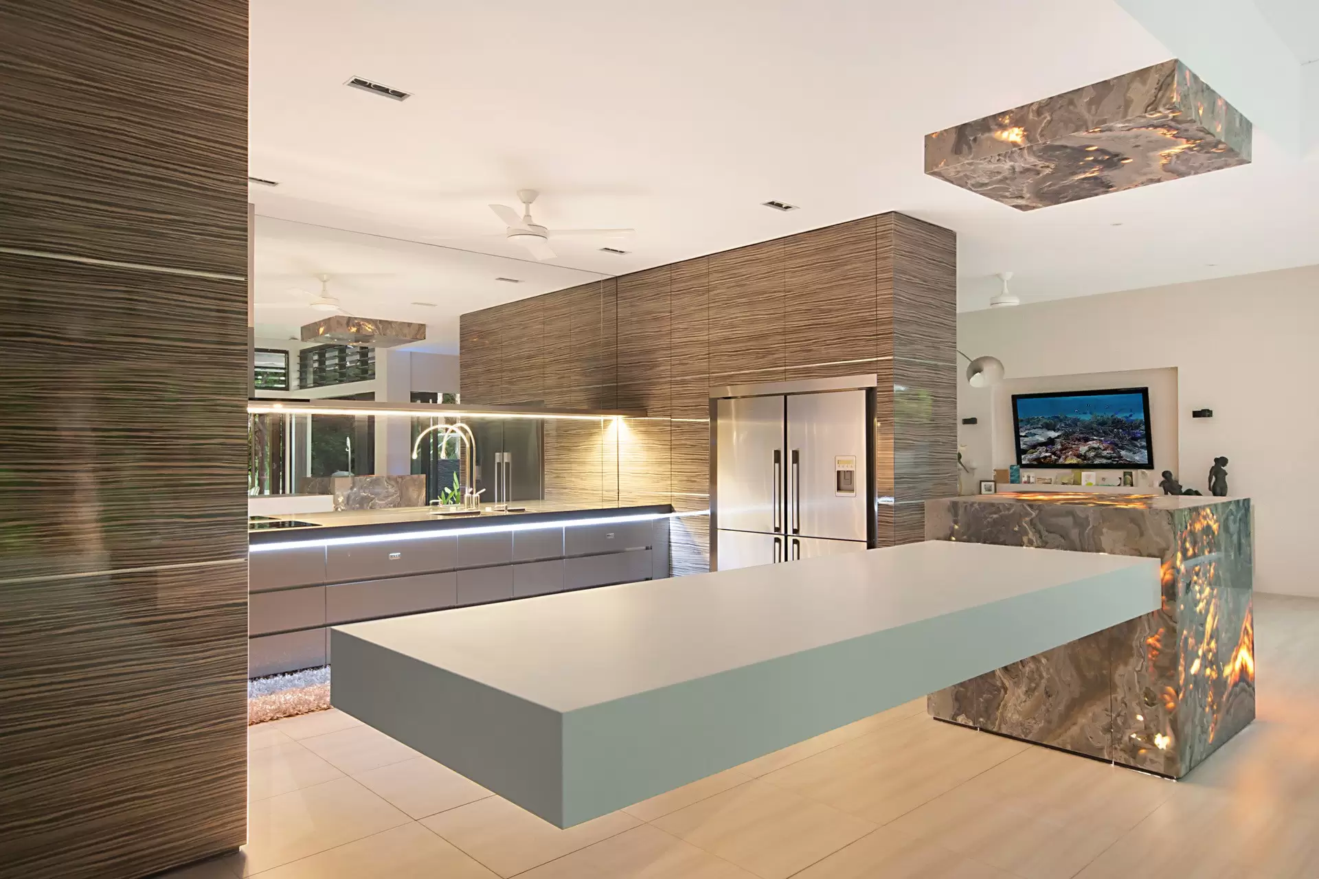 14-32 Barrier Street, Port Douglas Sold by Queensland Sotheby's International Realty - image 1