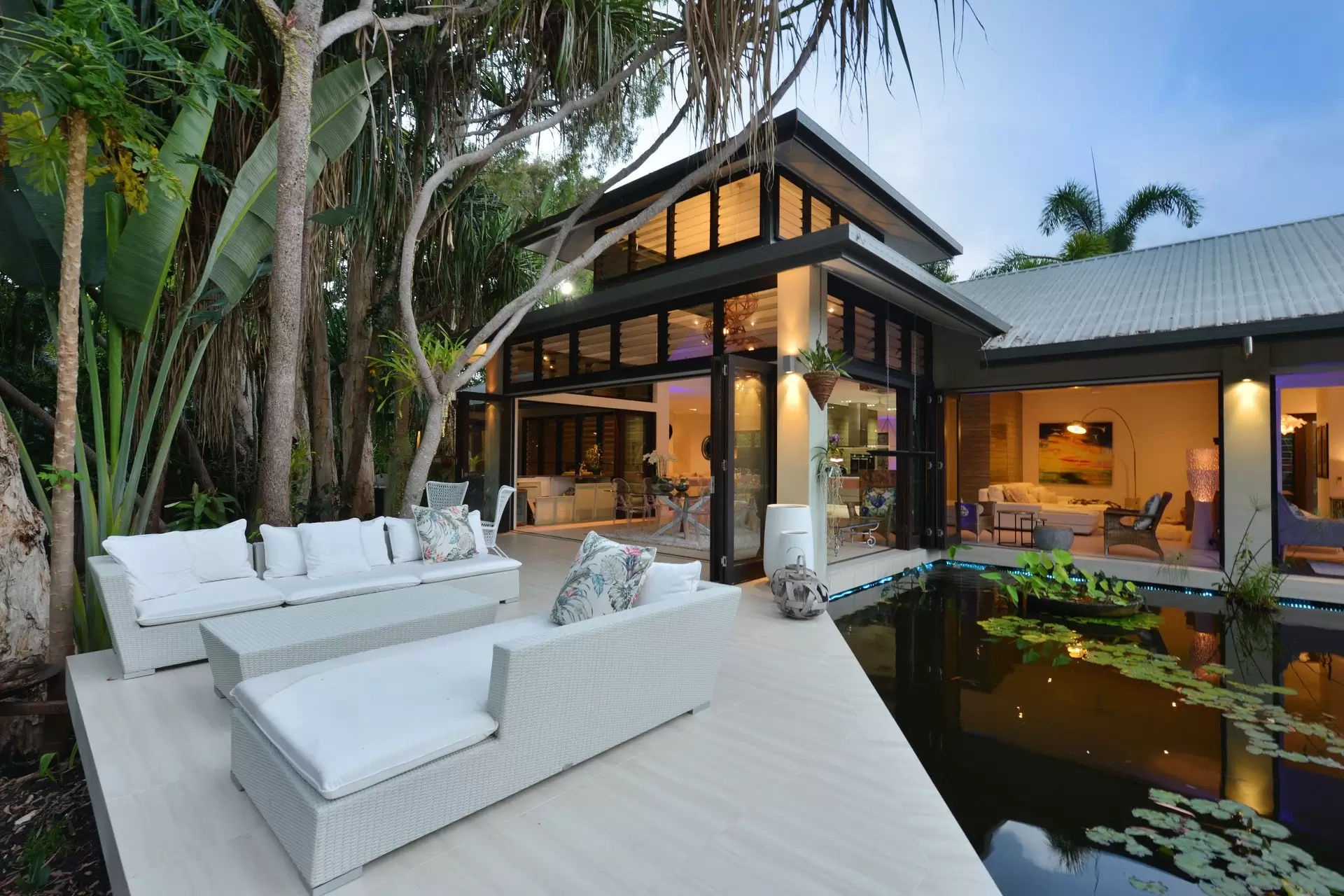 14-32 Barrier Street, Port Douglas Sold by Queensland Sotheby's International Realty - image 1