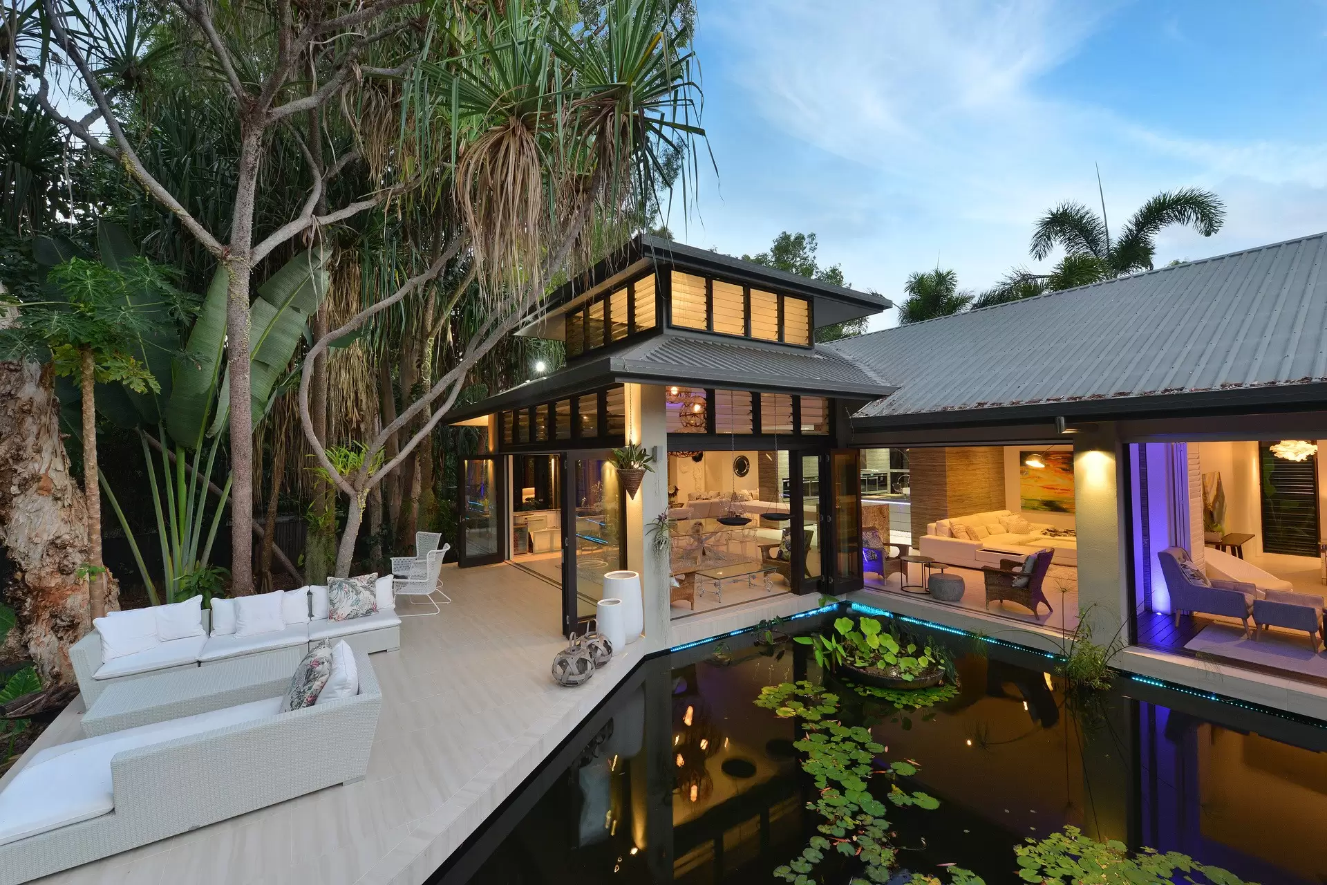 14-32 Barrier Street, Port Douglas Sold by Queensland Sotheby's International Realty - image 1
