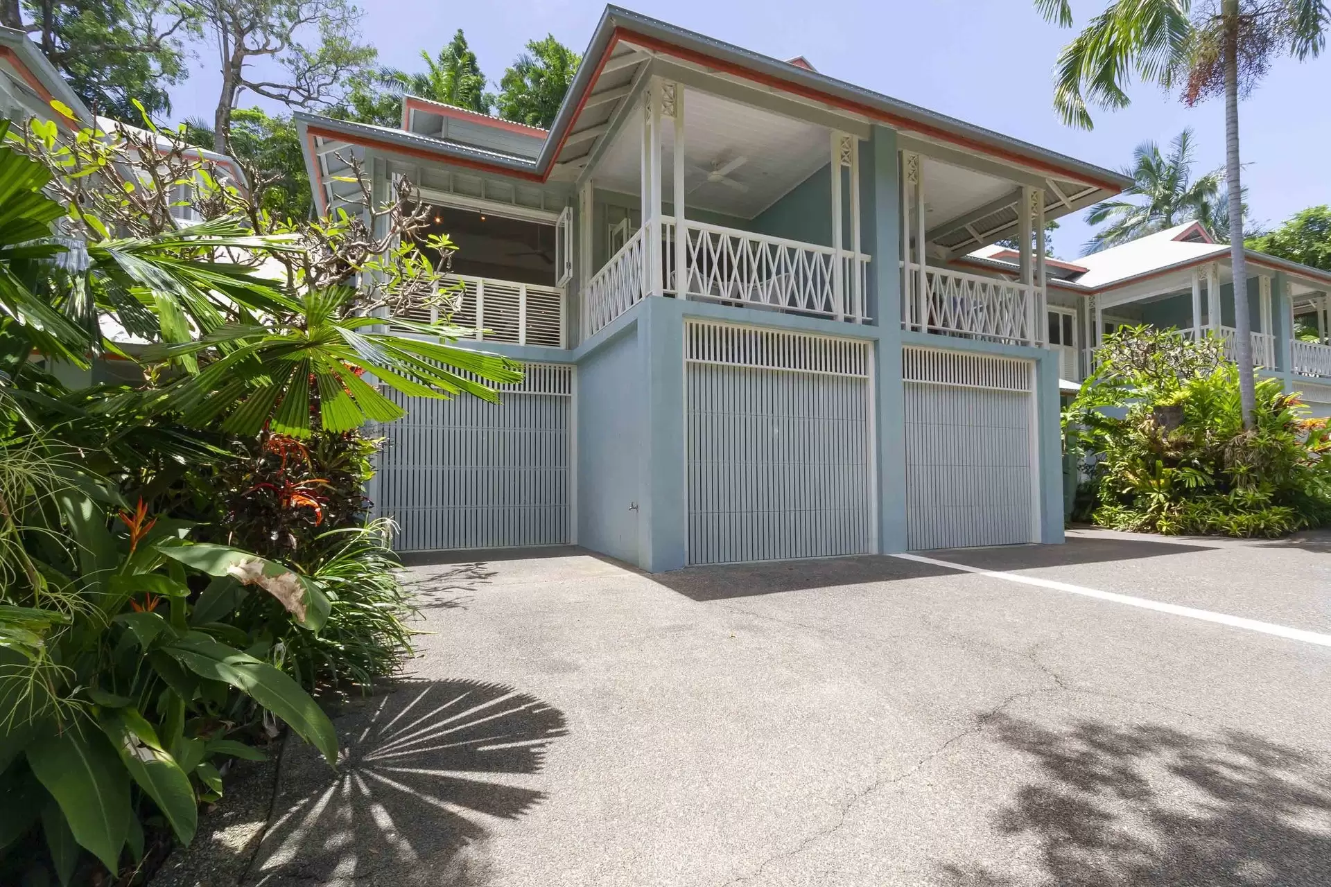 4/31-39 Murphy Street, Port Douglas Sold by  - image 1