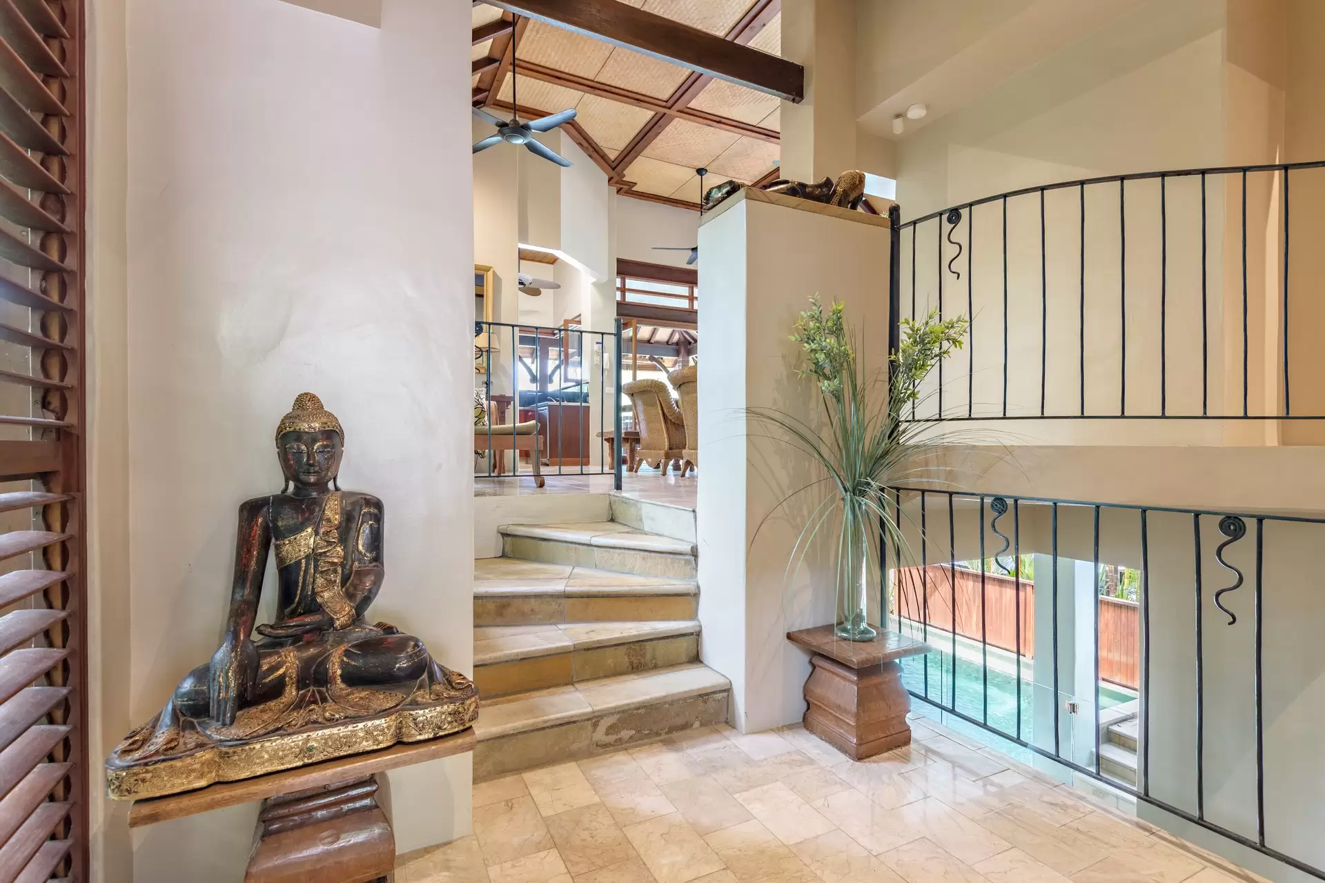 2/11 Murphy Street, Port Douglas Sold by  - image 1