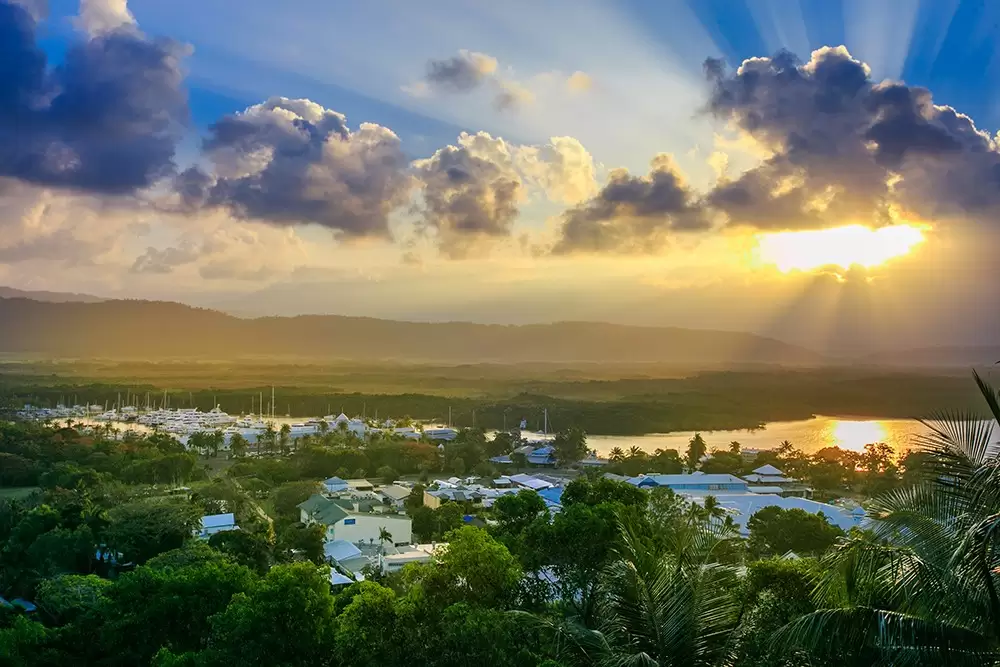 26 Island Point Road, Port Douglas Sold by Queensland Sotheby's International Realty - image 1