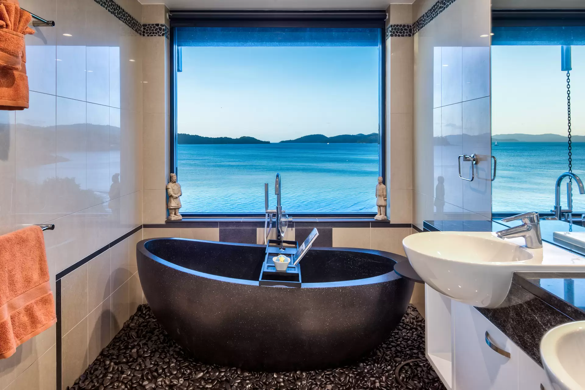 54/5 Acacia Drive, Hamilton Island Sold by Queensland Sotheby's International Realty - image 1