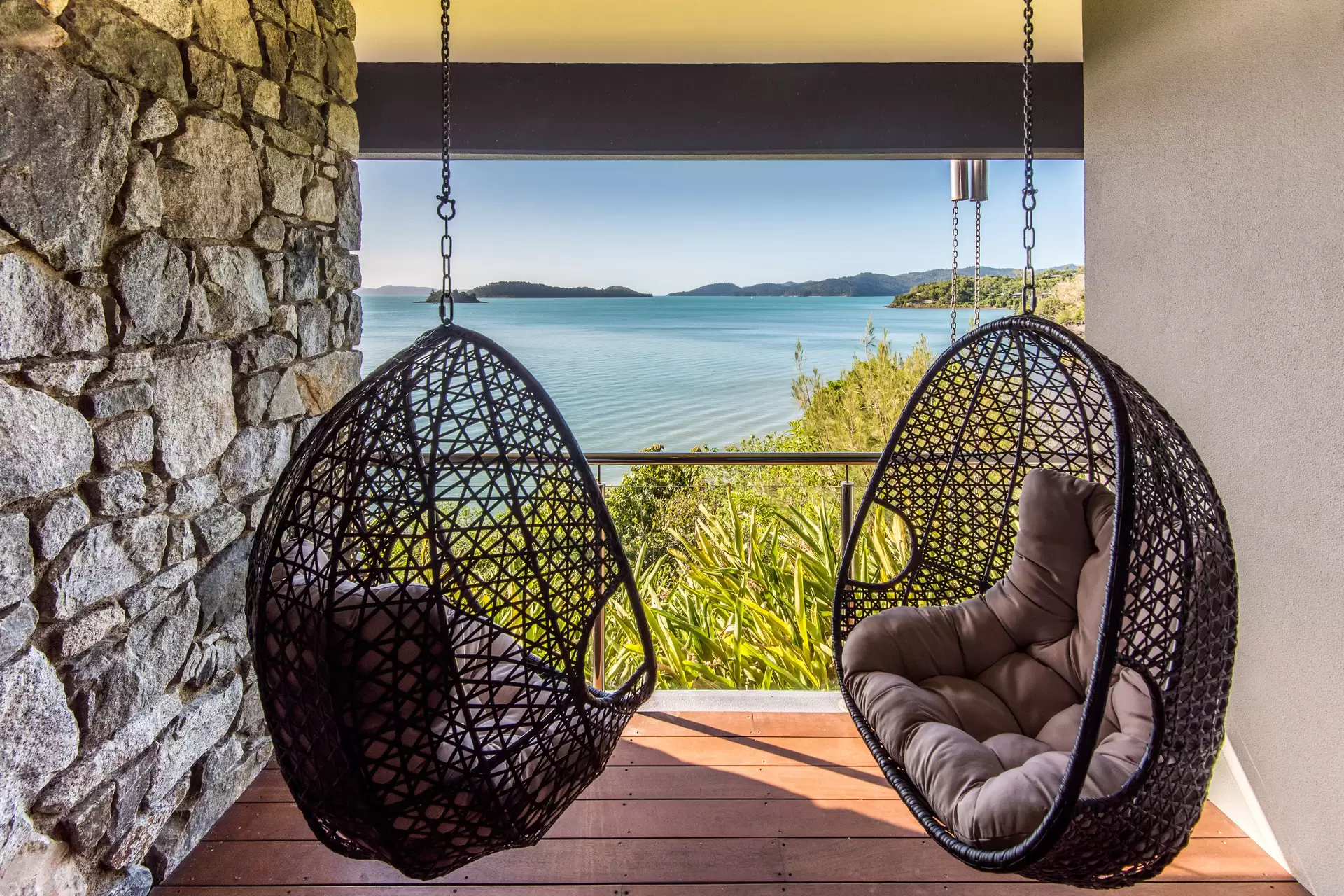 54/5 Acacia Drive, Hamilton Island Sold by Queensland Sotheby's International Realty - image 1