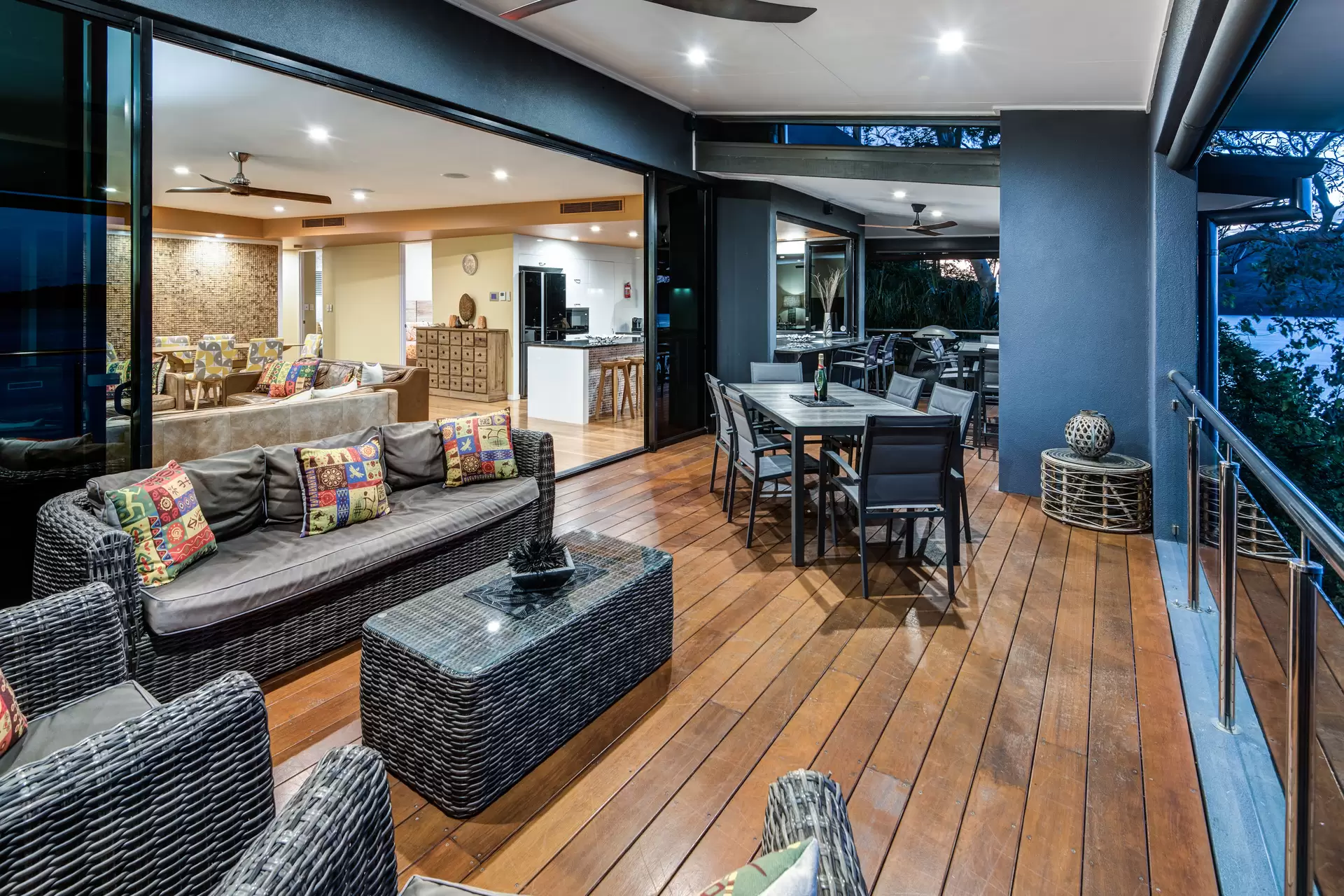 54/5 Acacia Drive, Hamilton Island Sold by Queensland Sotheby's International Realty - image 1