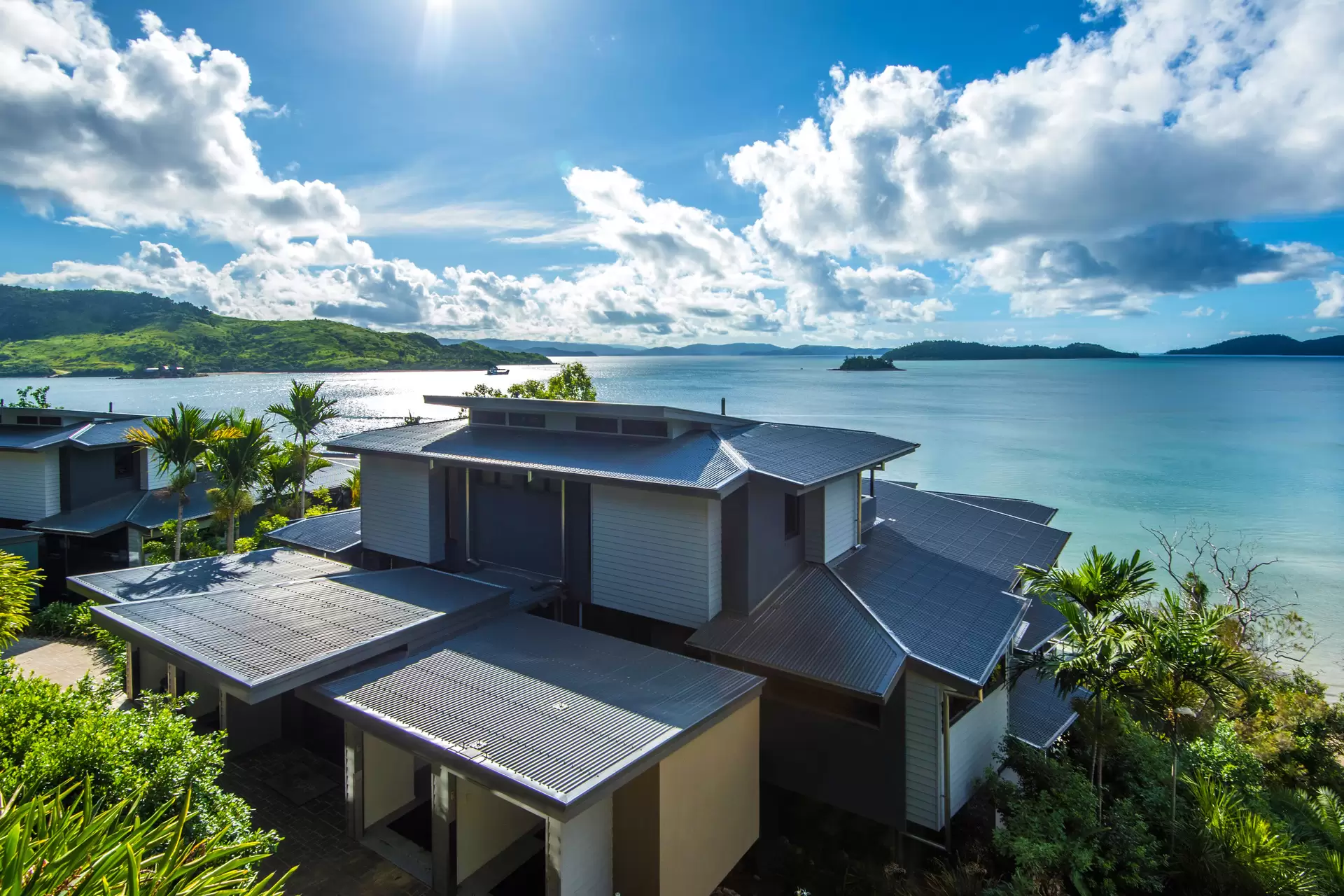 54/5 Acacia Drive, Hamilton Island Sold by Queensland Sotheby's International Realty - image 1