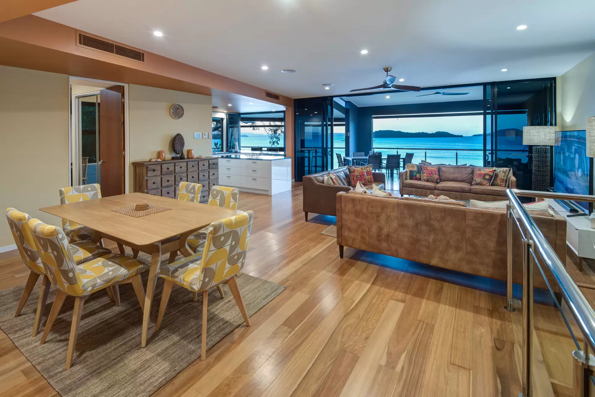 54/5 Acacia Drive, Hamilton Island Sold by Queensland Sotheby's International Realty - image 1