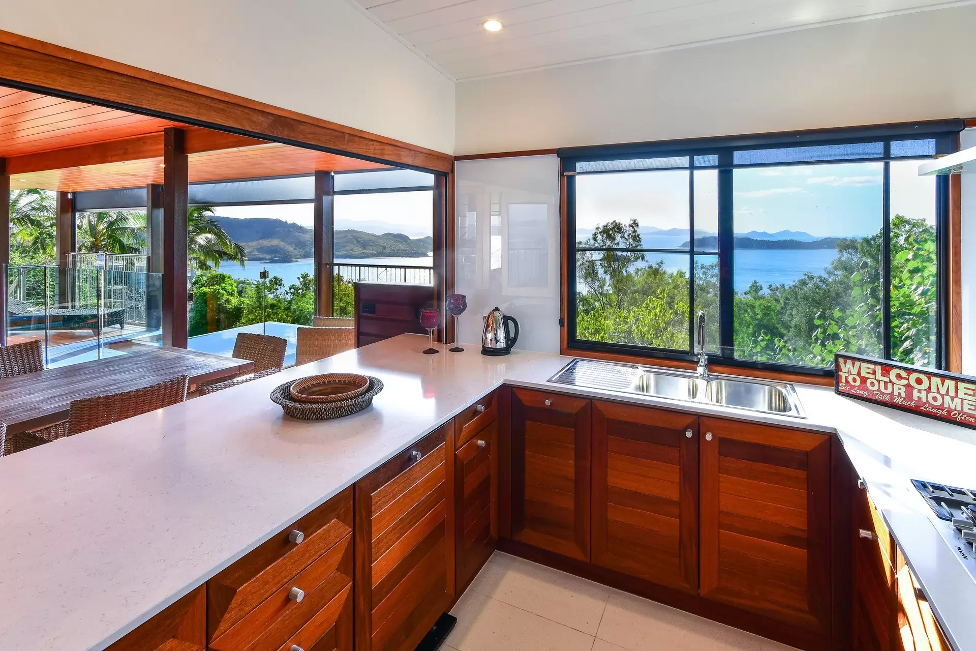 12 Great Northern Highway, Hamilton Island Sold by  - image 1