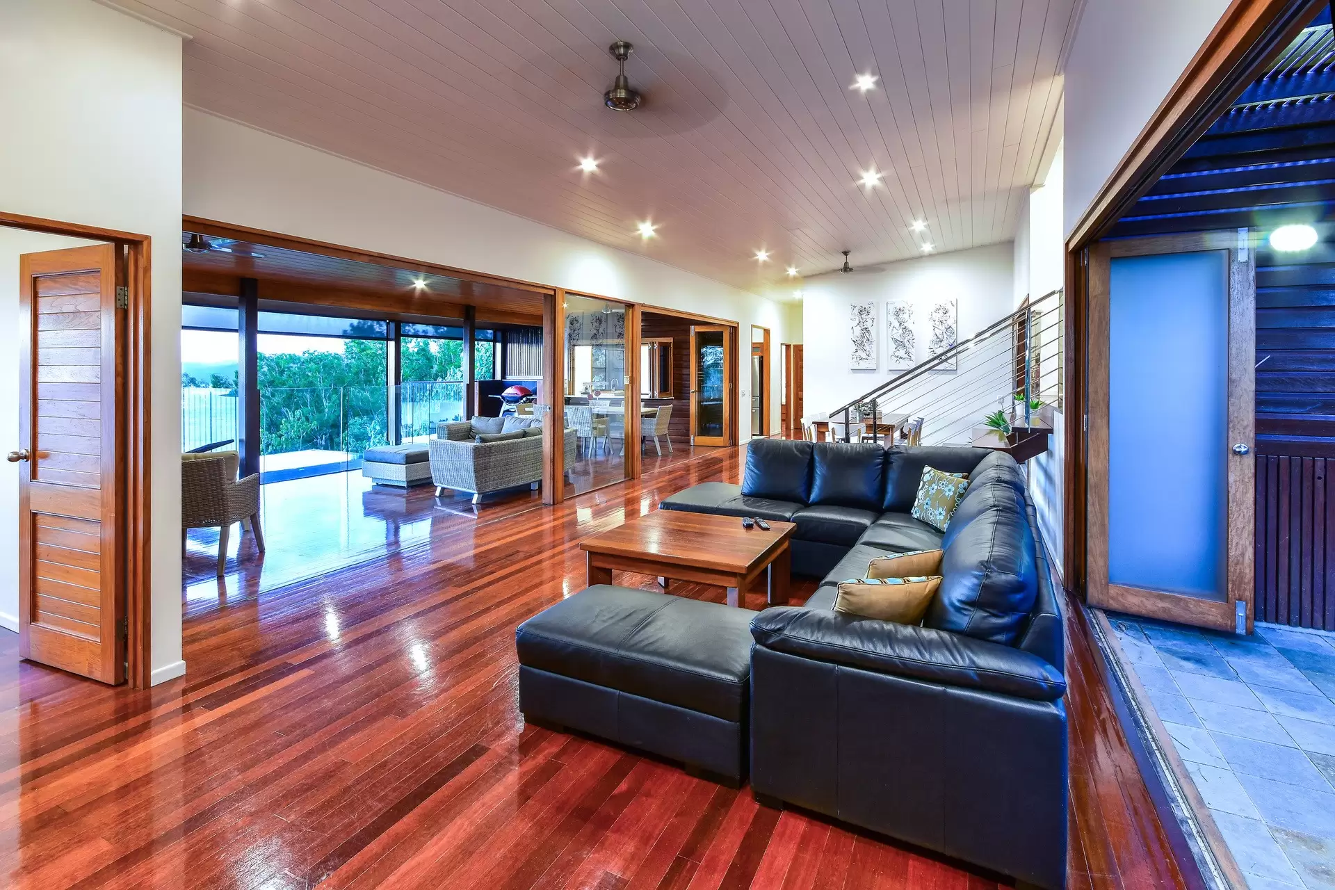 12 Great Northern Highway, Hamilton Island Sold by  - image 1