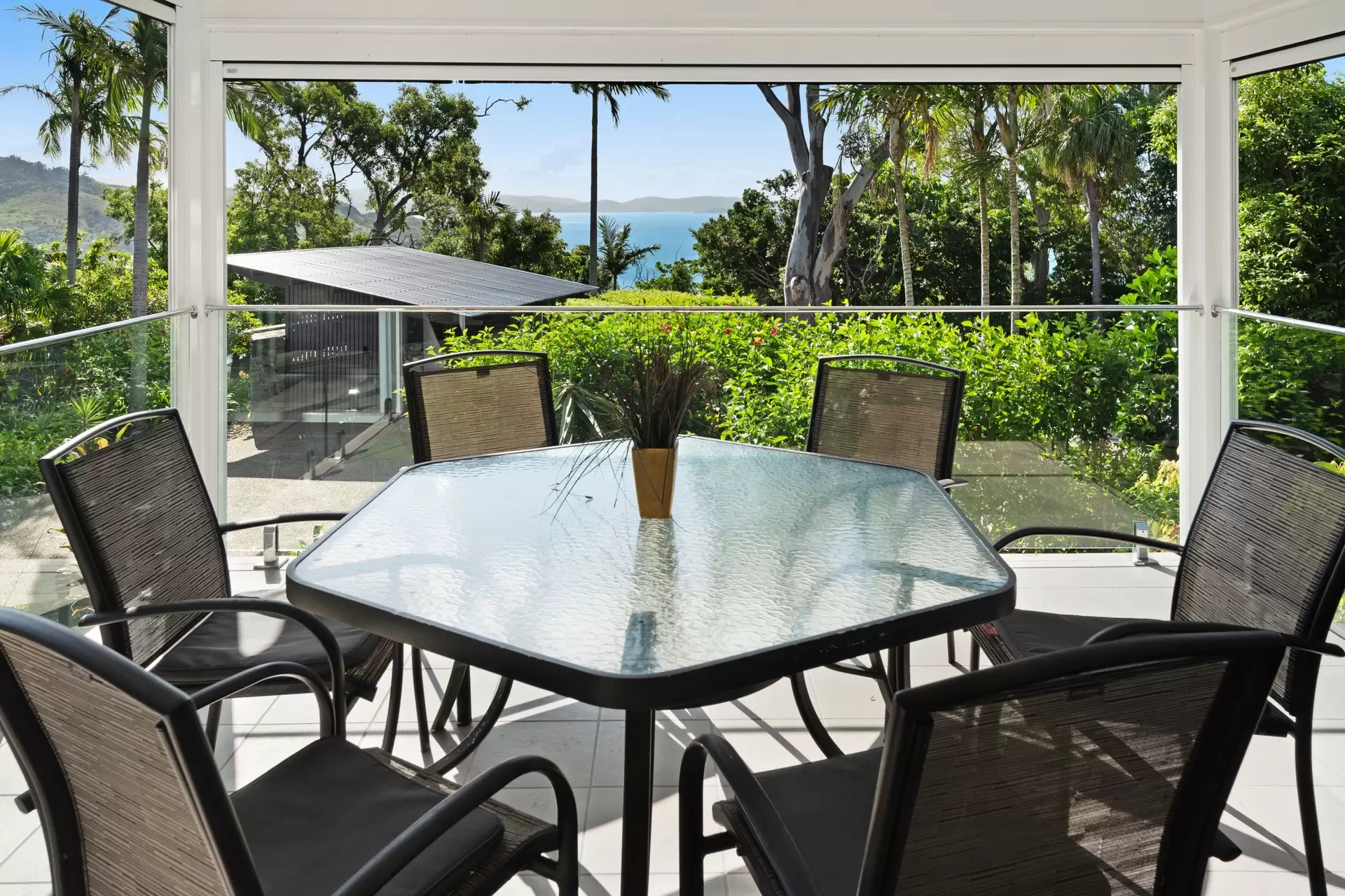25/5 Banksia Court, Hamilton Island Sold by Queensland Sotheby's International Realty - image 1