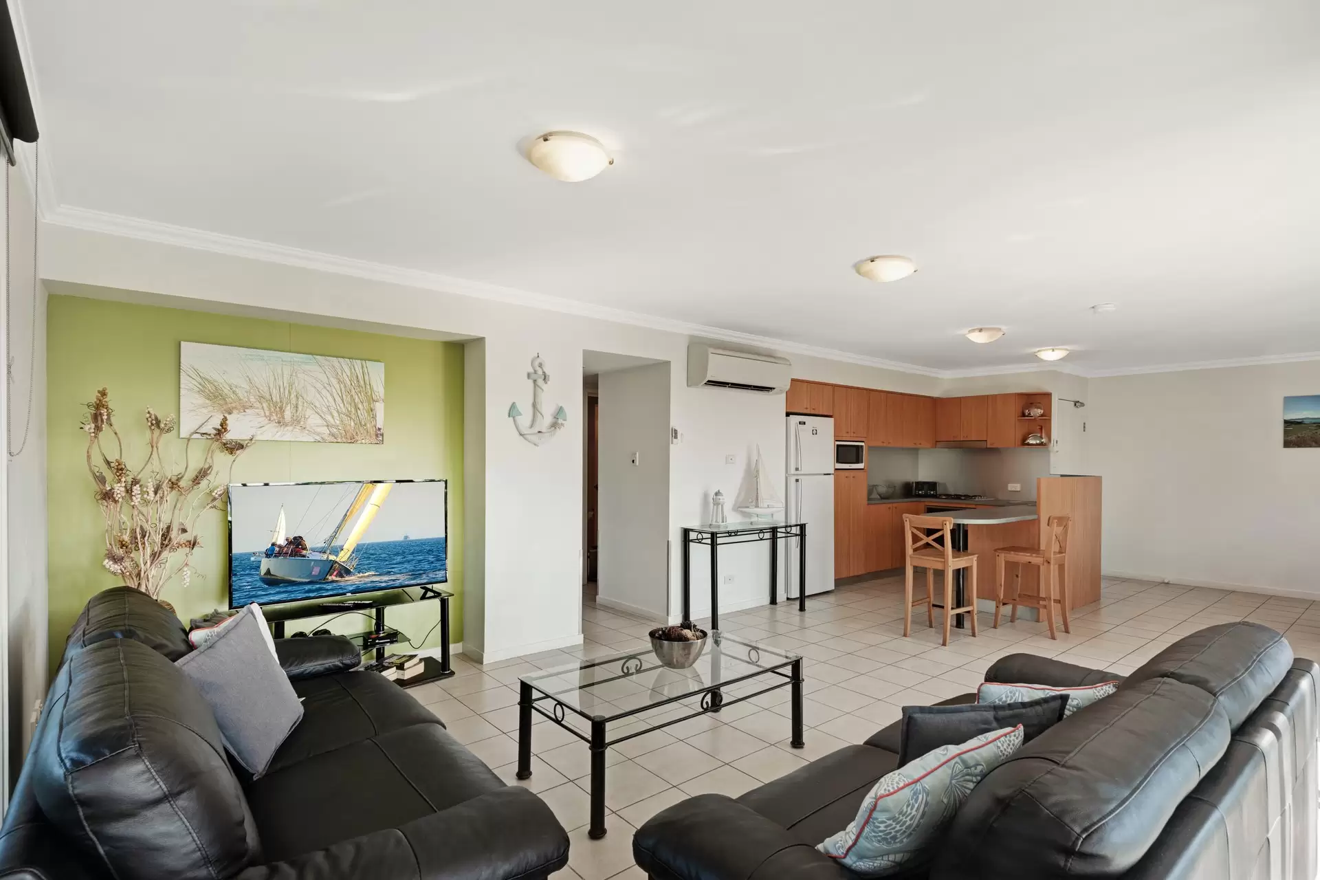 25/5 Banksia Court, Hamilton Island Sold by Queensland Sotheby's International Realty - image 1