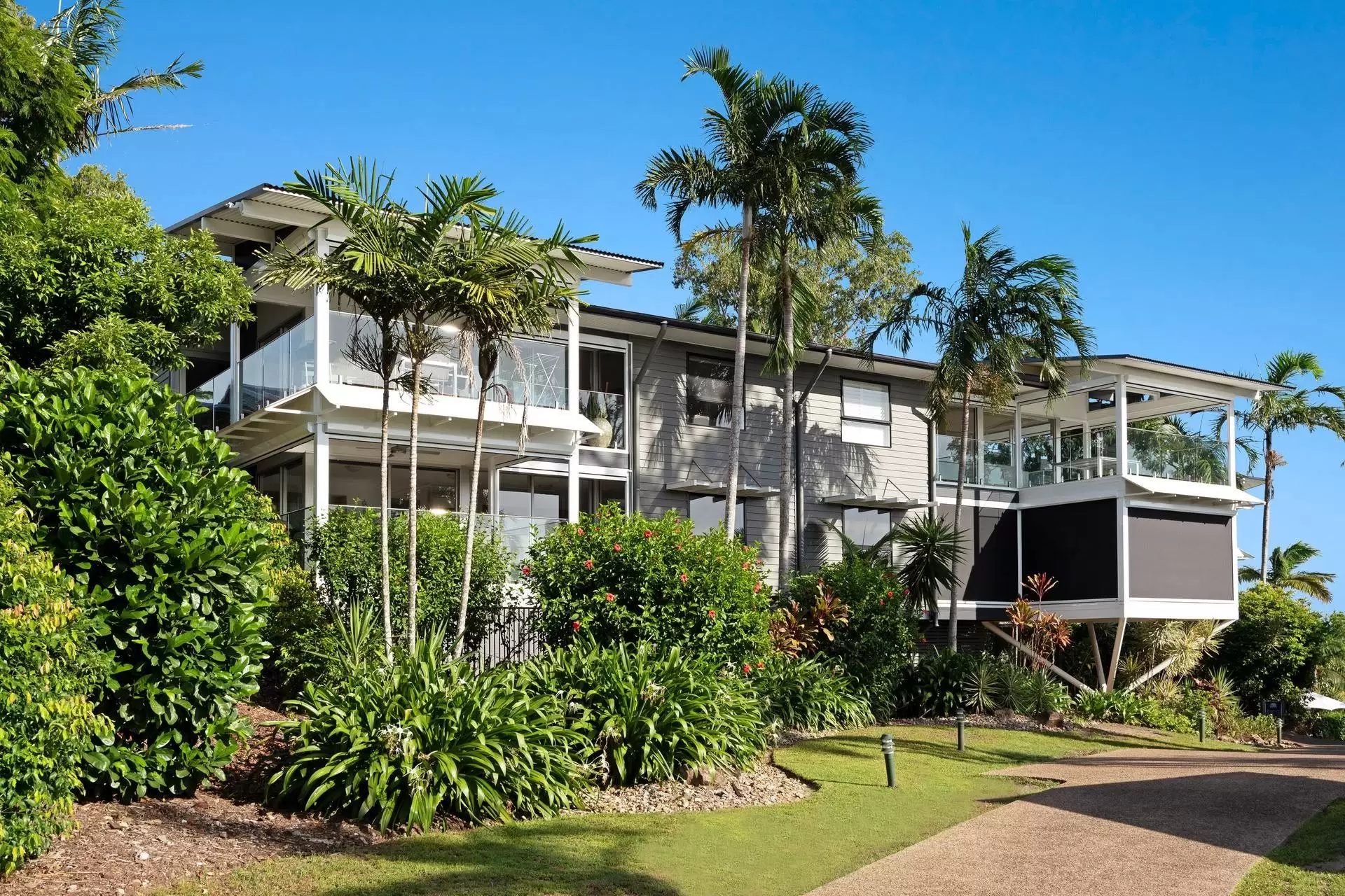 25/5 Banksia Court, Hamilton Island Sold by Queensland Sotheby's International Realty - image 1