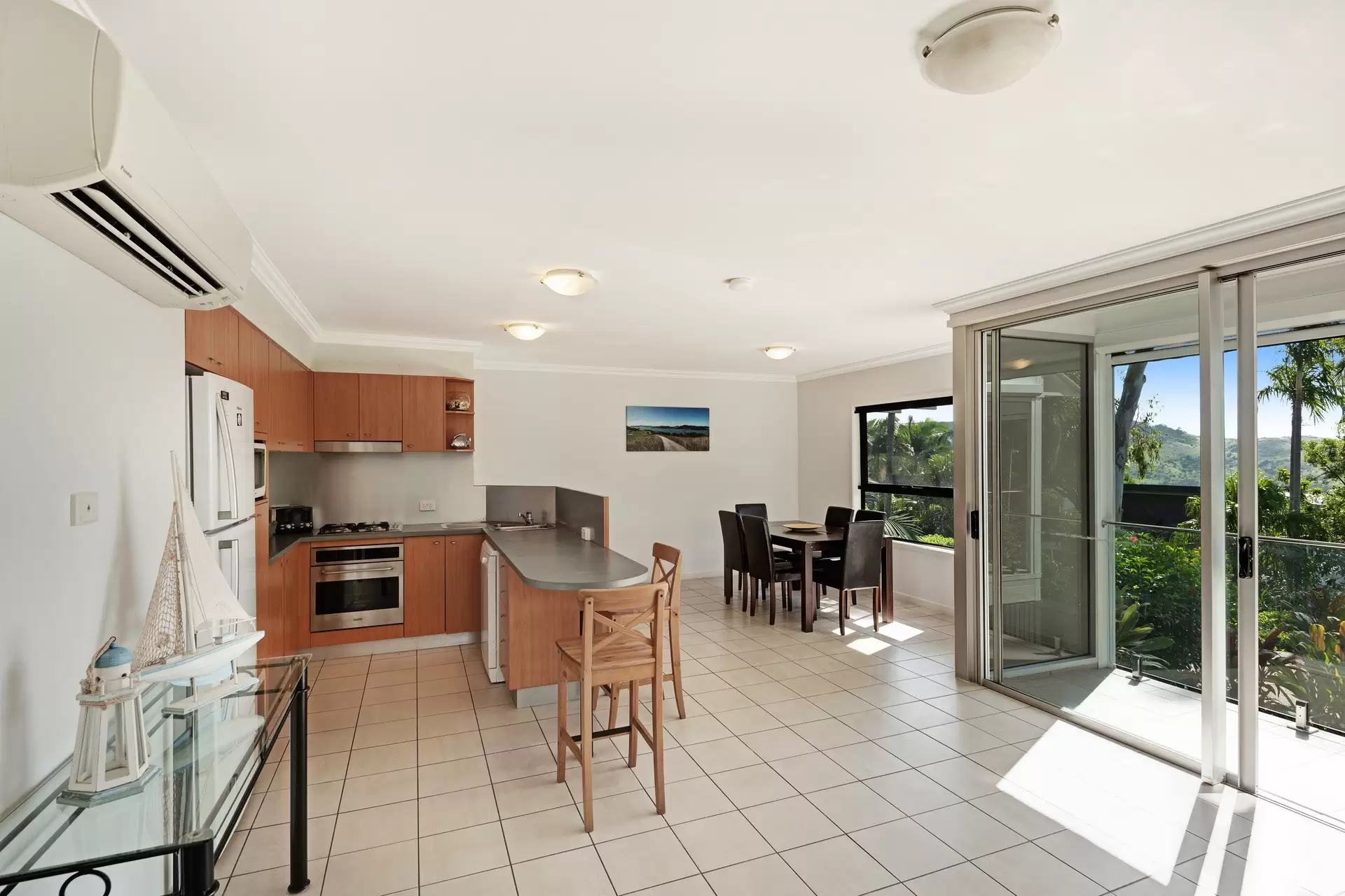 25/5 Banksia Court, Hamilton Island Sold by Queensland Sotheby's International Realty - image 1