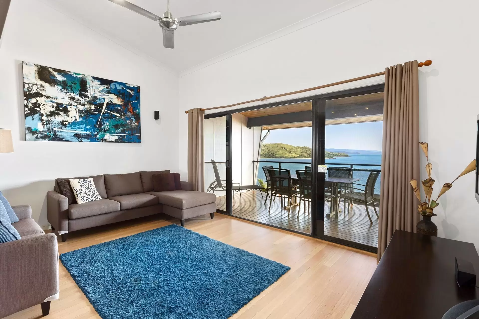 27/5 Acacia Drive, Hamilton Island Sold by Queensland Sotheby's International Realty - image 1