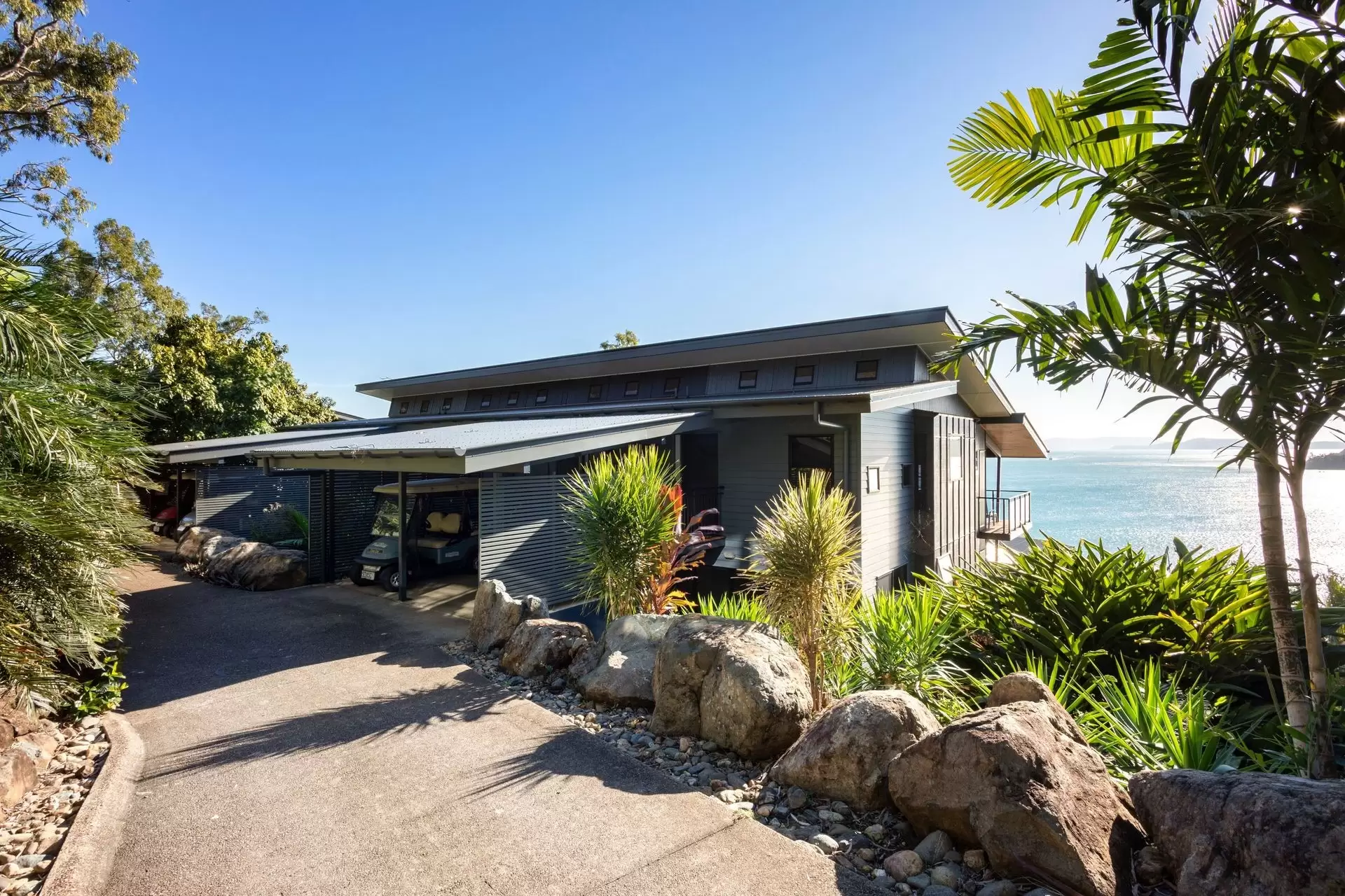 27/5 Acacia Drive, Hamilton Island Sold by Queensland Sotheby's International Realty - image 1