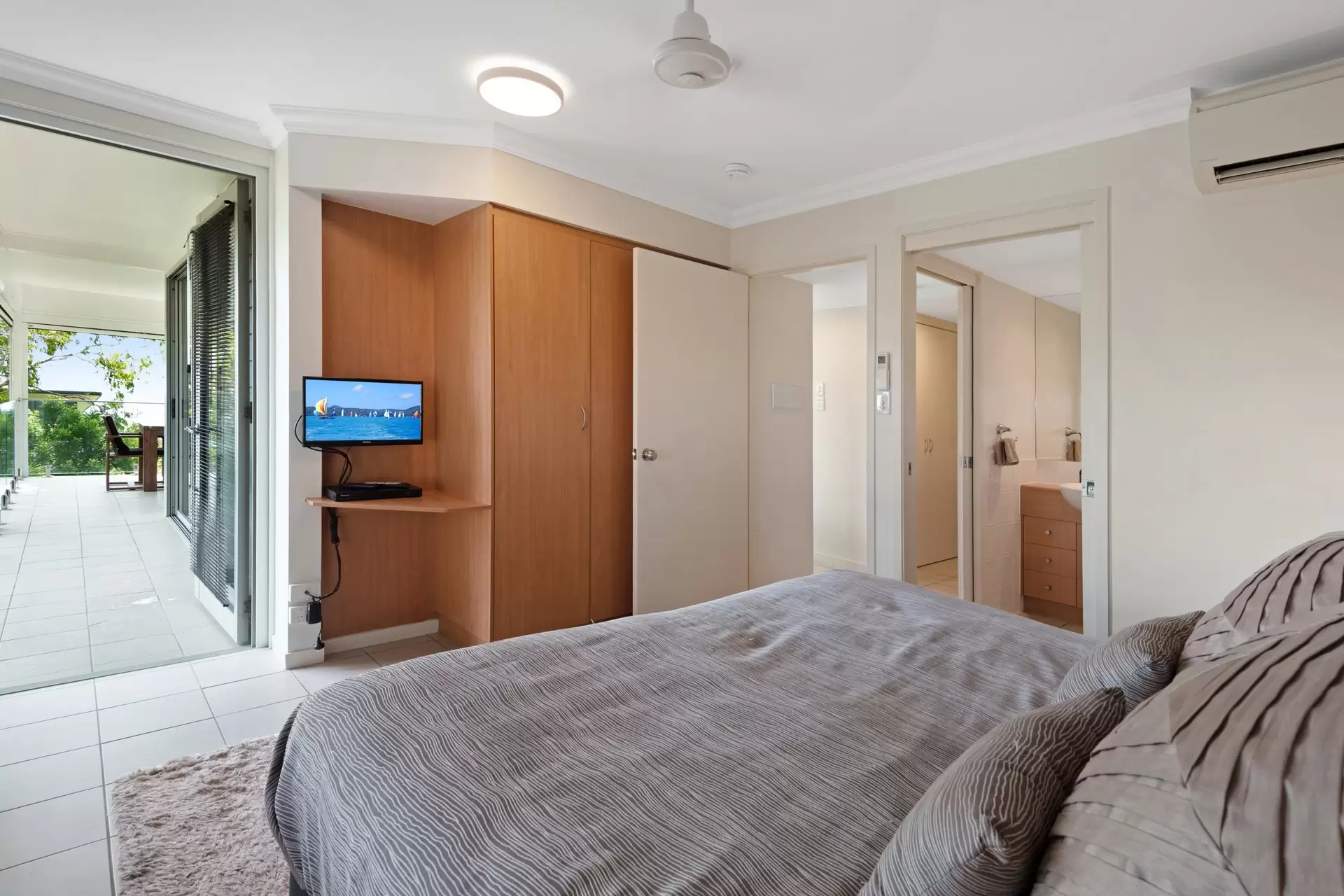 14/5 Banksia Court, Hamilton Island Sold by Queensland Sotheby's International Realty - image 1