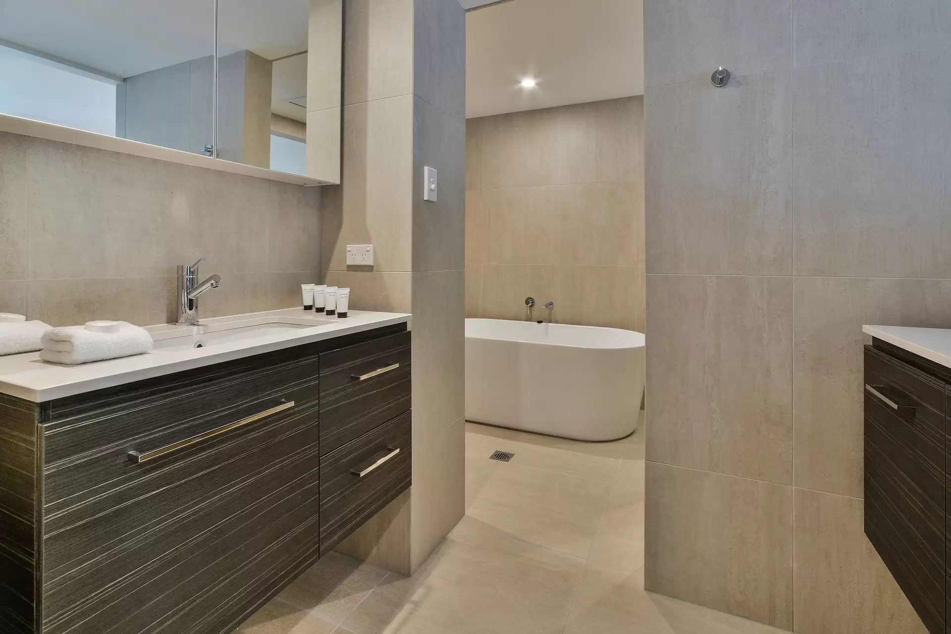 104/20 Resort Drive, Hamilton Island Sold by Queensland Sotheby's International Realty - image 1