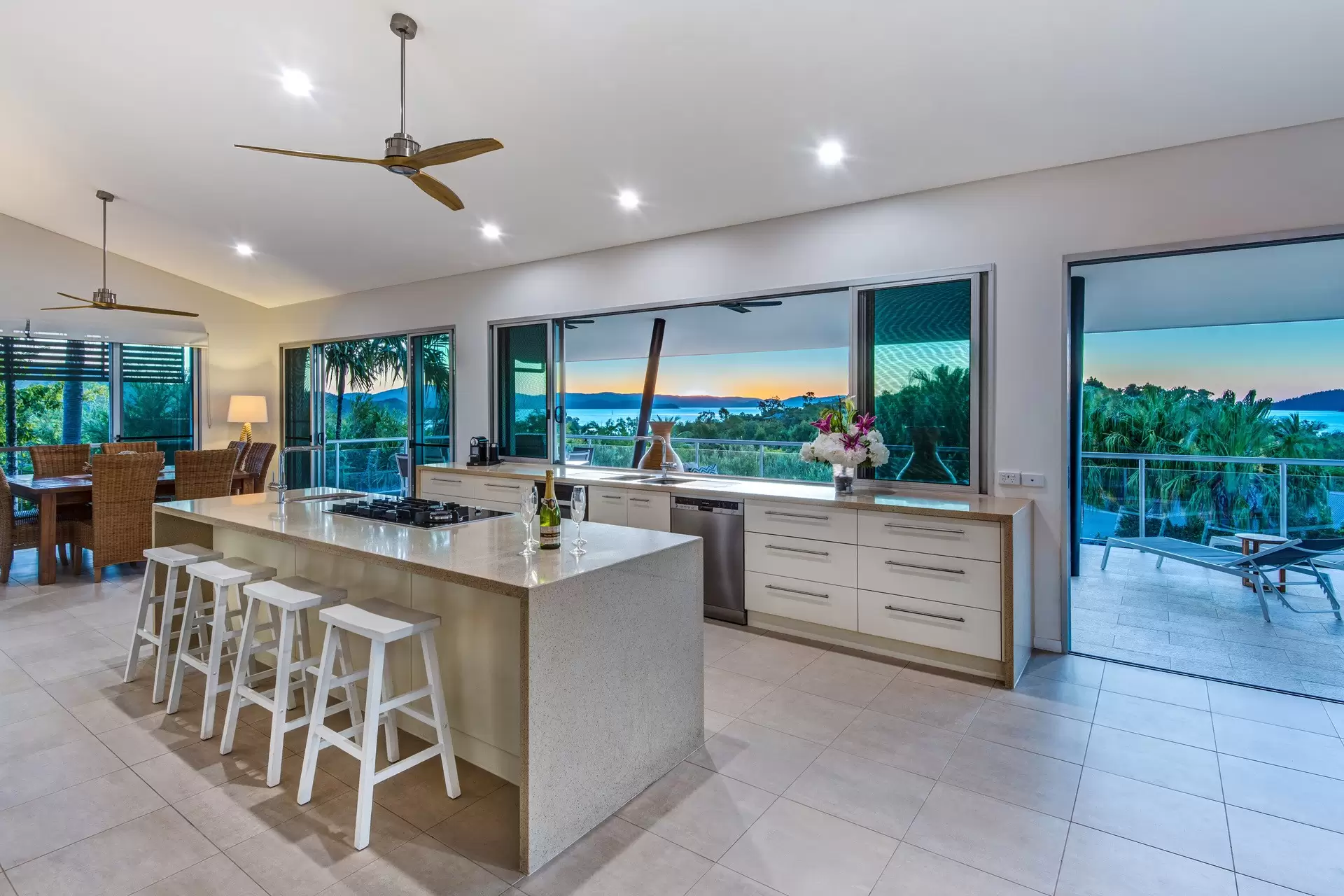 1/18 Whitsunday Boulevard, Hamilton Island Sold by  - image 1