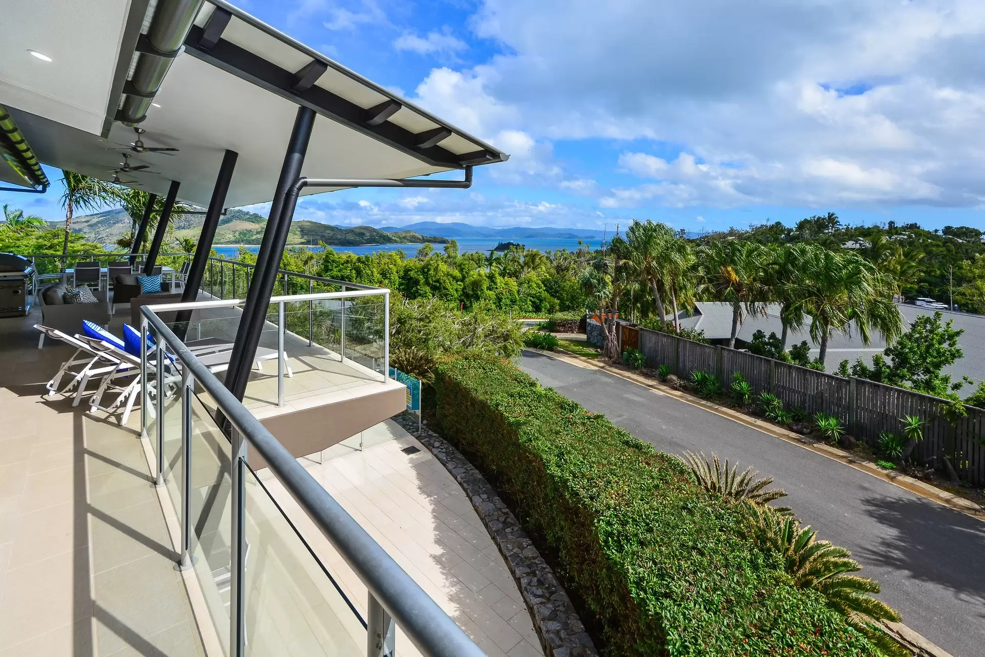 1/18 Whitsunday Boulevard, Hamilton Island Sold by Queensland Sotheby's International Realty - image 1