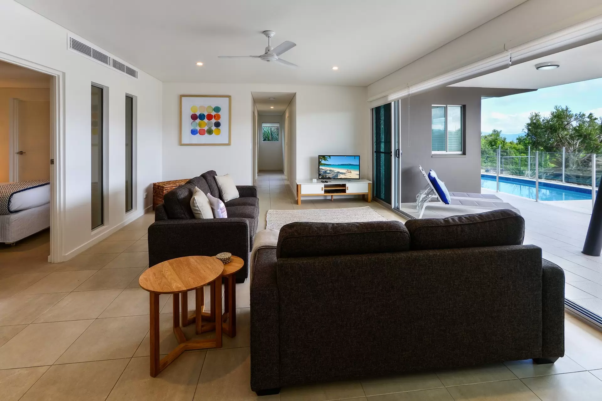 1/18 Whitsunday Boulevard, Hamilton Island Sold by Queensland Sotheby's International Realty - image 1