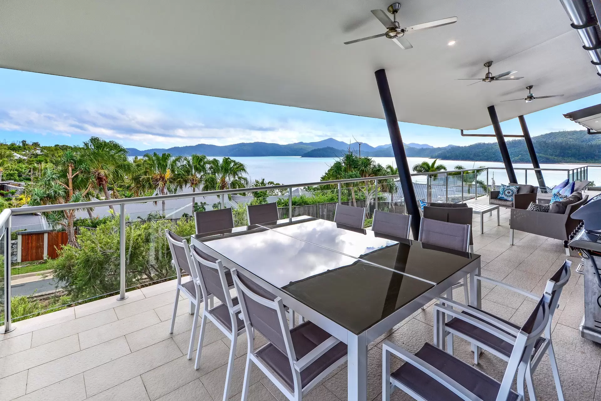 1/18 Whitsunday Boulevard, Hamilton Island Sold by  - image 1