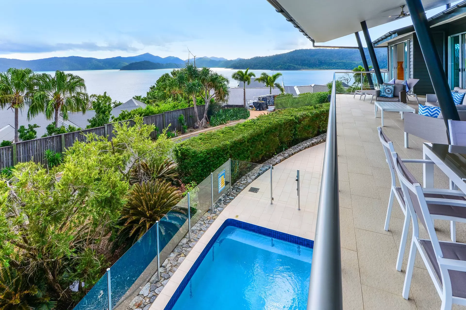 1/18 Whitsunday Boulevard, Hamilton Island Sold by Queensland Sotheby's International Realty - image 1
