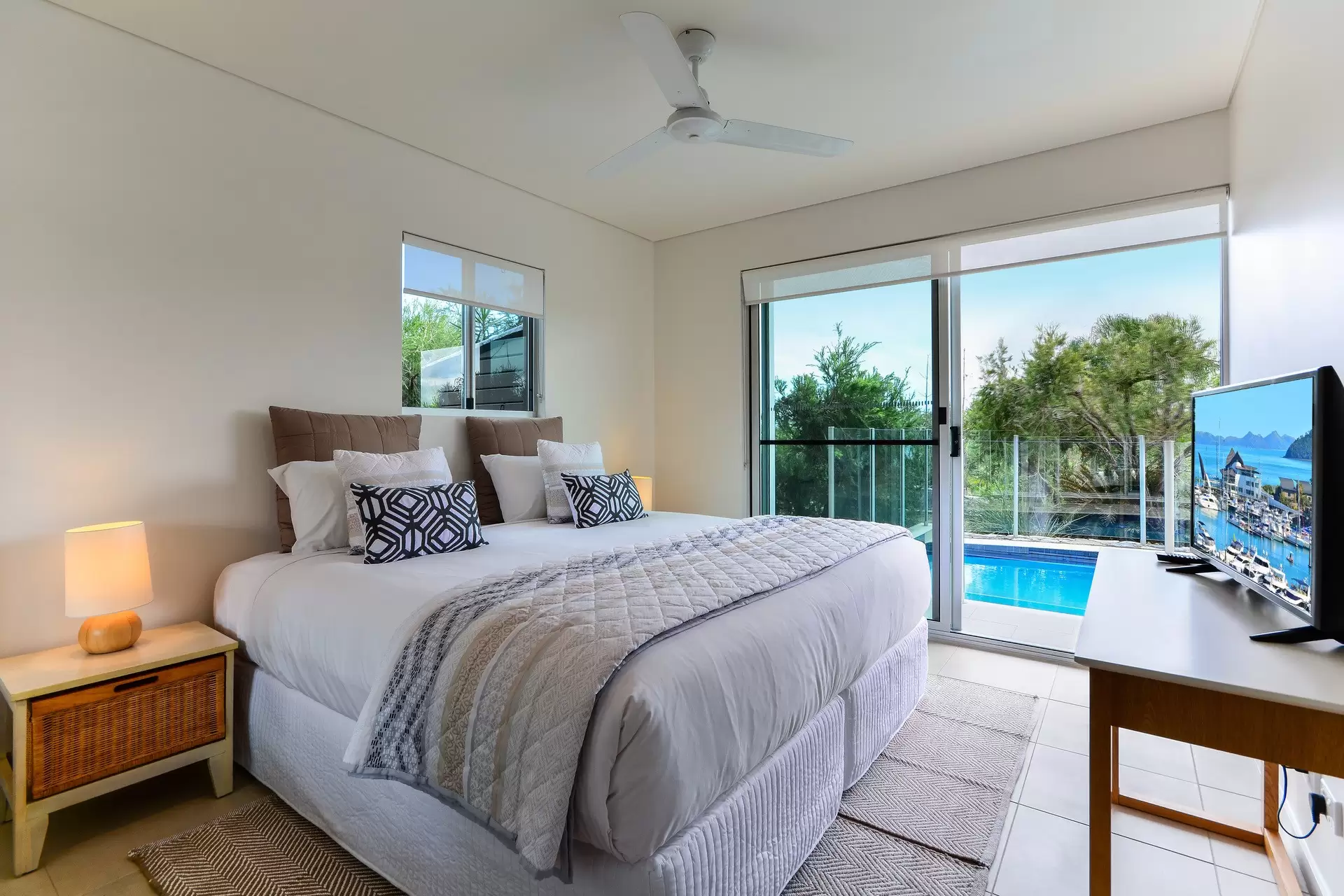 1/18 Whitsunday Boulevard, Hamilton Island Sold by Queensland Sotheby's International Realty - image 1