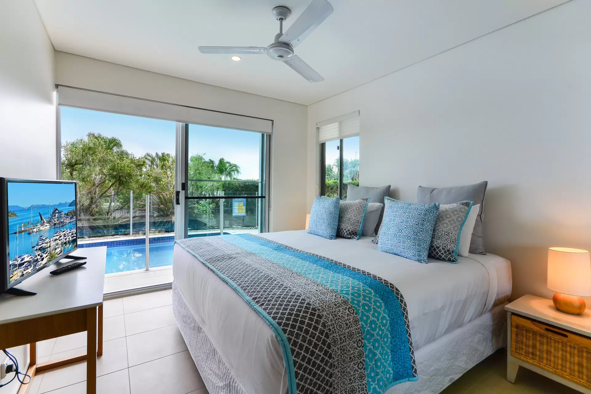 1/18 Whitsunday Boulevard, Hamilton Island Sold by Queensland Sotheby's International Realty - image 1