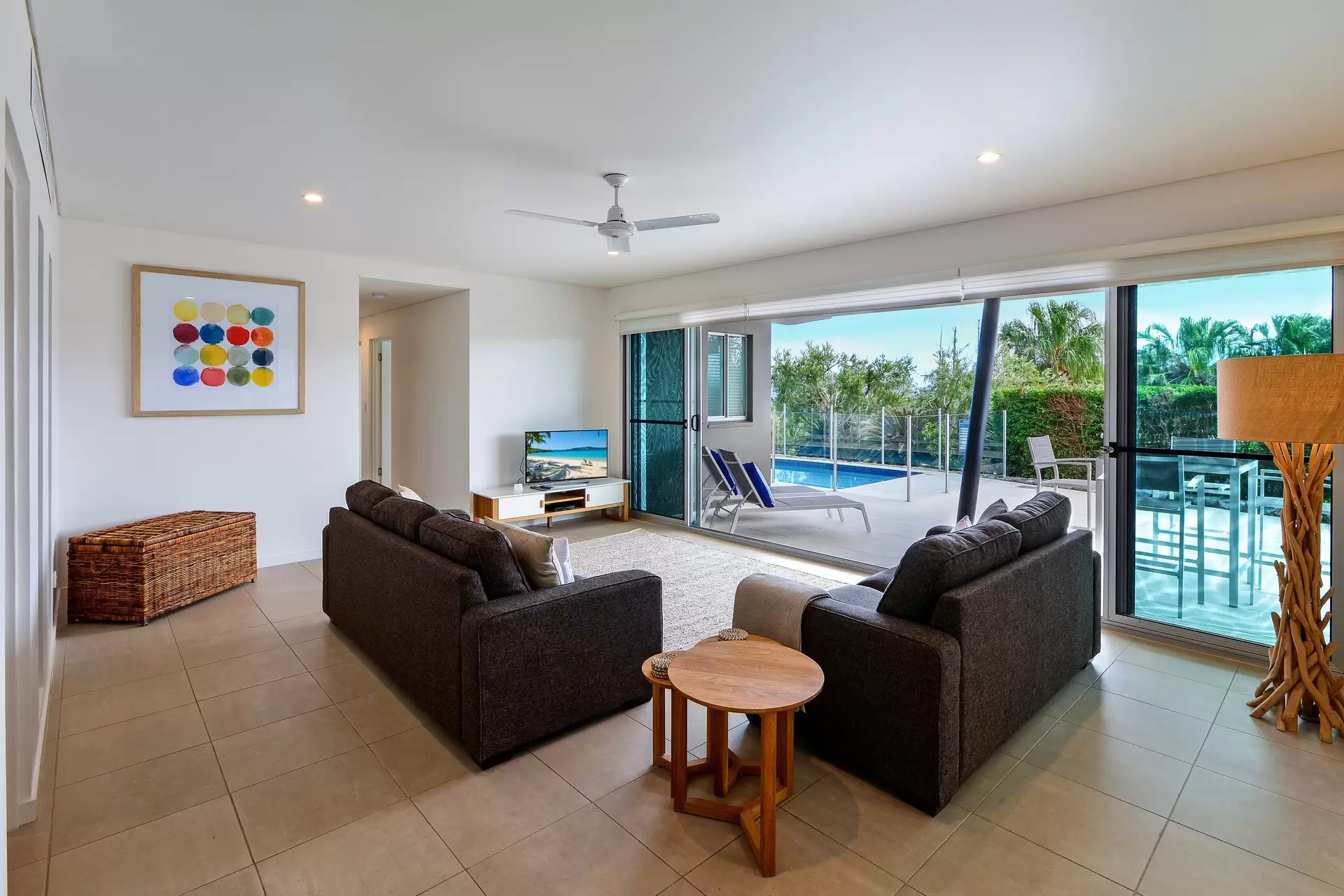 1/18 Whitsunday Boulevard, Hamilton Island Sold by Queensland Sotheby's International Realty - image 1