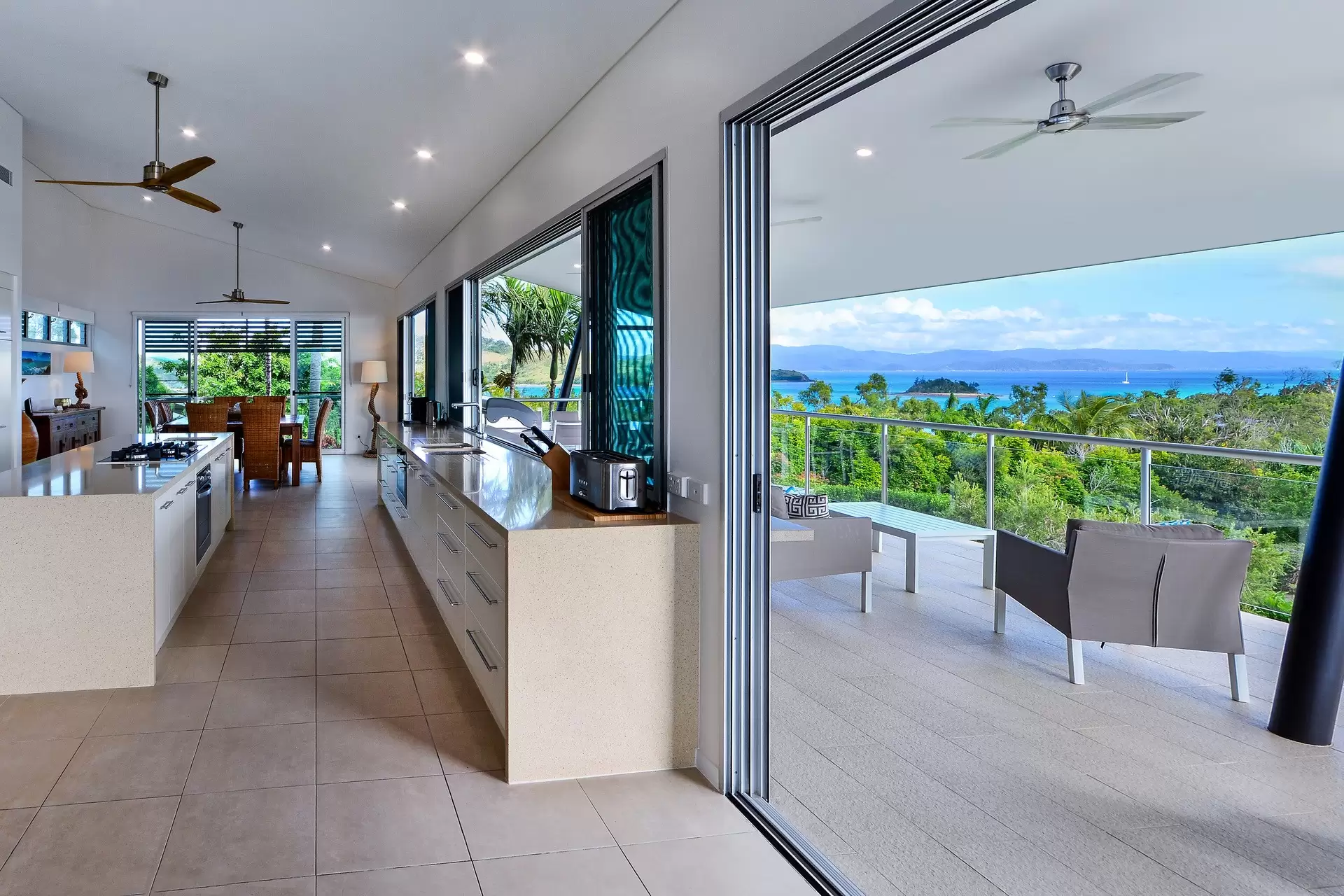 1/18 Whitsunday Boulevard, Hamilton Island Sold by Queensland Sotheby's International Realty - image 1
