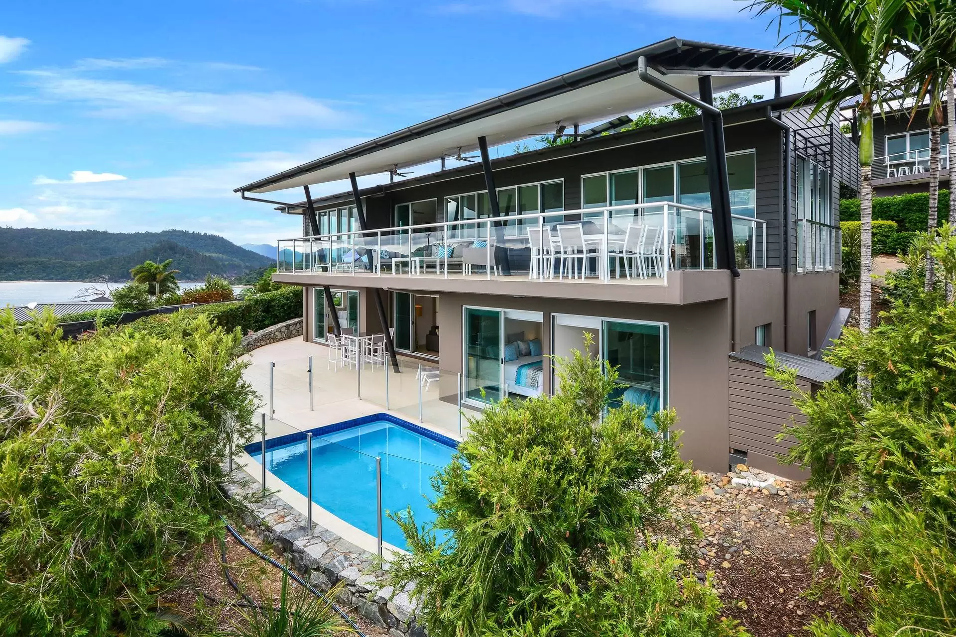 1/18 Whitsunday Boulevard, Hamilton Island Sold by Queensland Sotheby's International Realty - image 1
