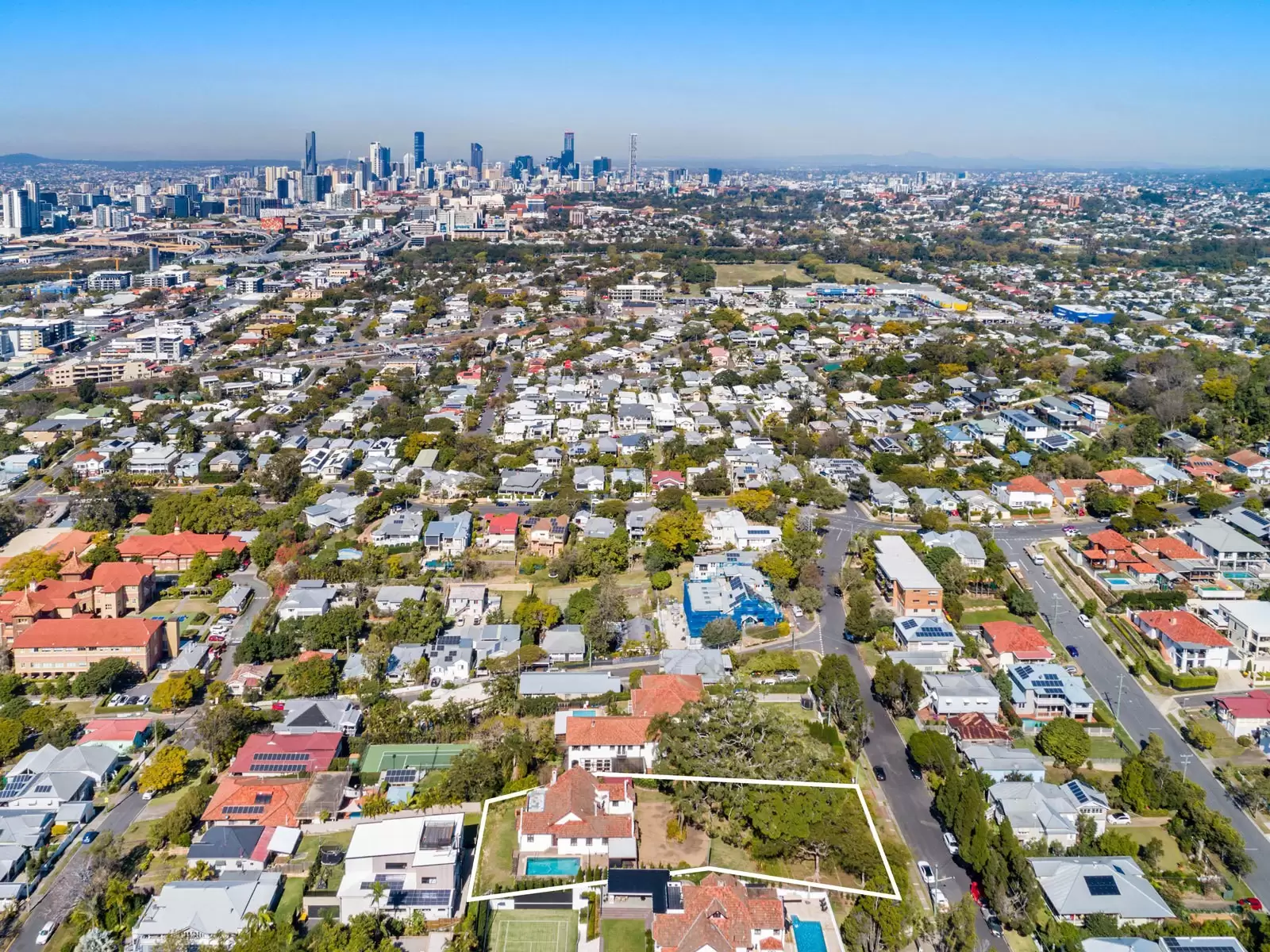 31 MacKay Street, Windsor Sold by Queensland Sotheby's International Realty - image 1