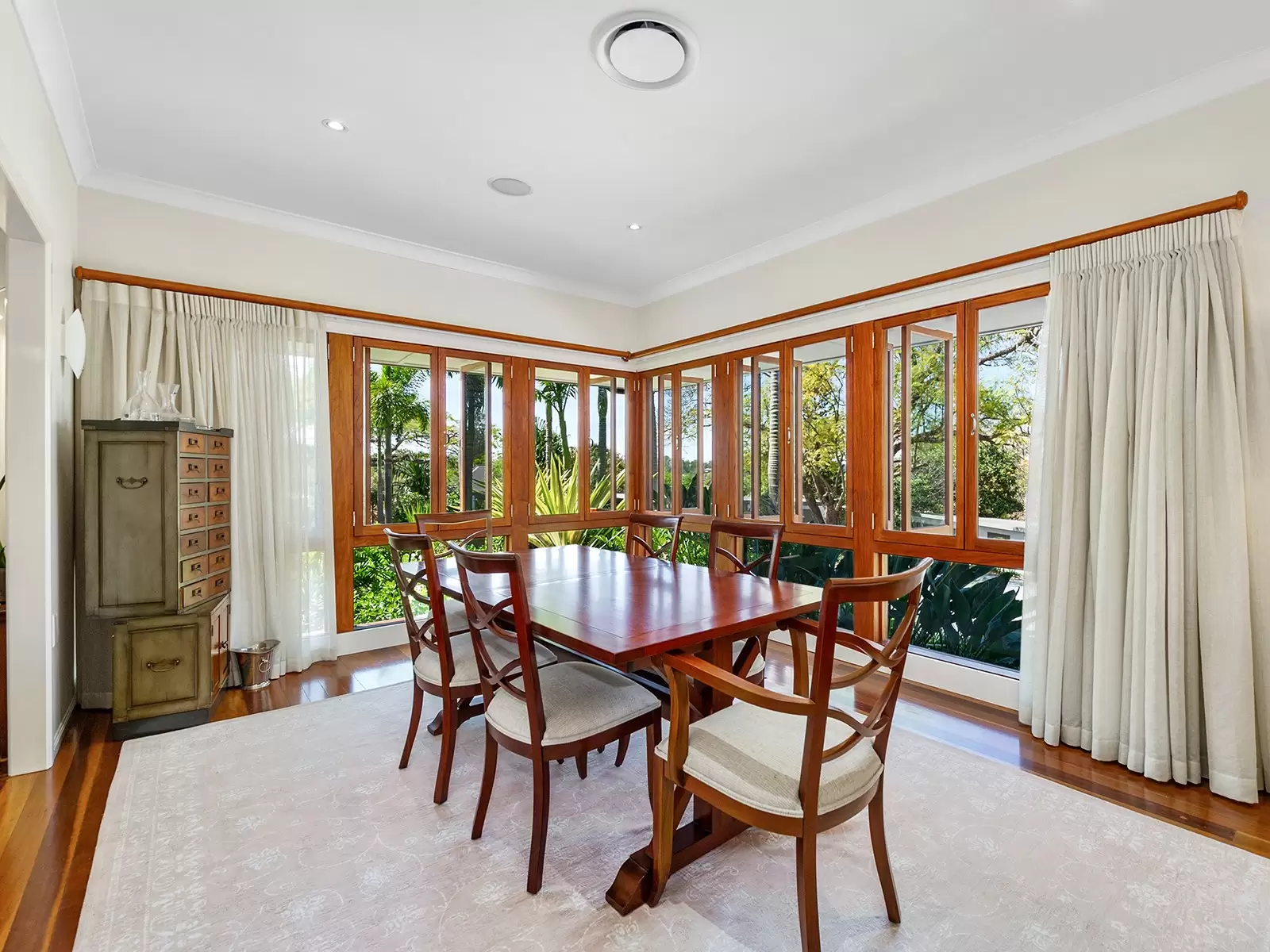 38 Annabel Street, Kenmore Sold by Queensland Sotheby's International Realty - image 1