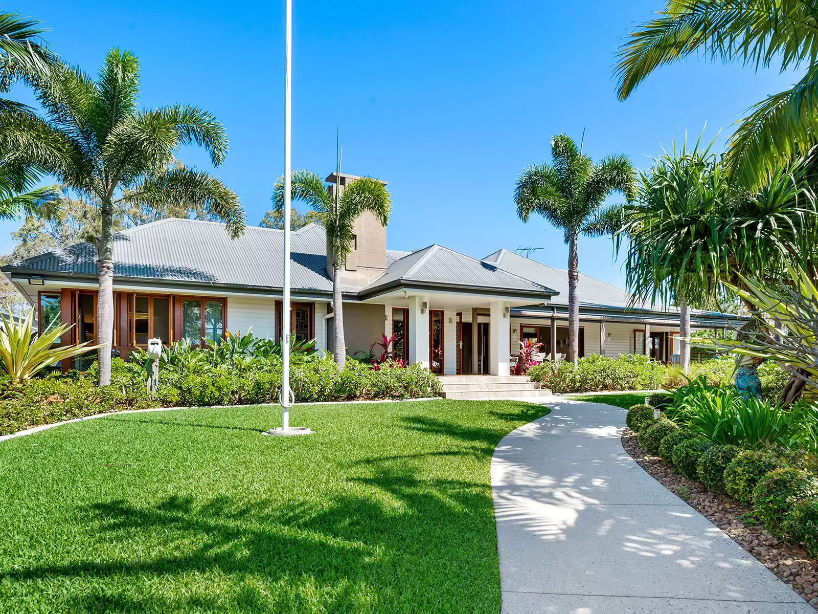 38 Annabel Street, Kenmore Sold by  - image 1