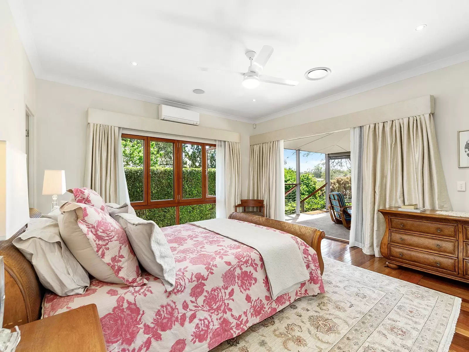 38 Annabel Street, Kenmore Sold by Queensland Sotheby's International Realty - image 1