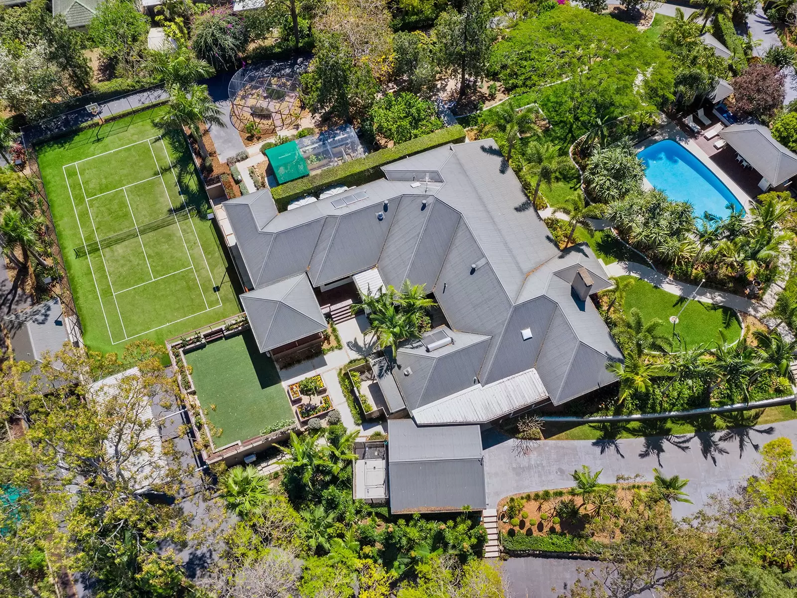 38 Annabel Street, Kenmore Sold by  - image 1