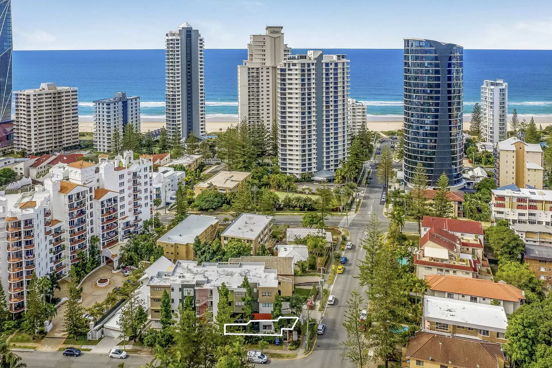 3/3-5 Beach Parade, Surfers Paradise Sold by Queensland Sotheby's International Realty - image 1