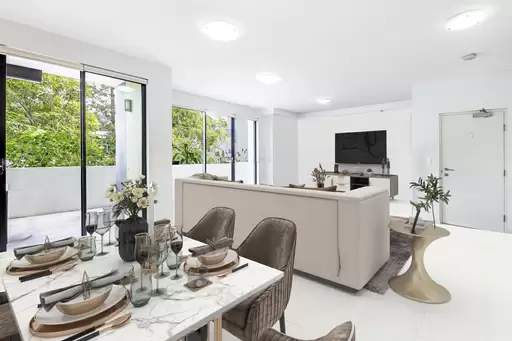 3/3-5 Beach Parade, Surfers Paradise Sold by 
