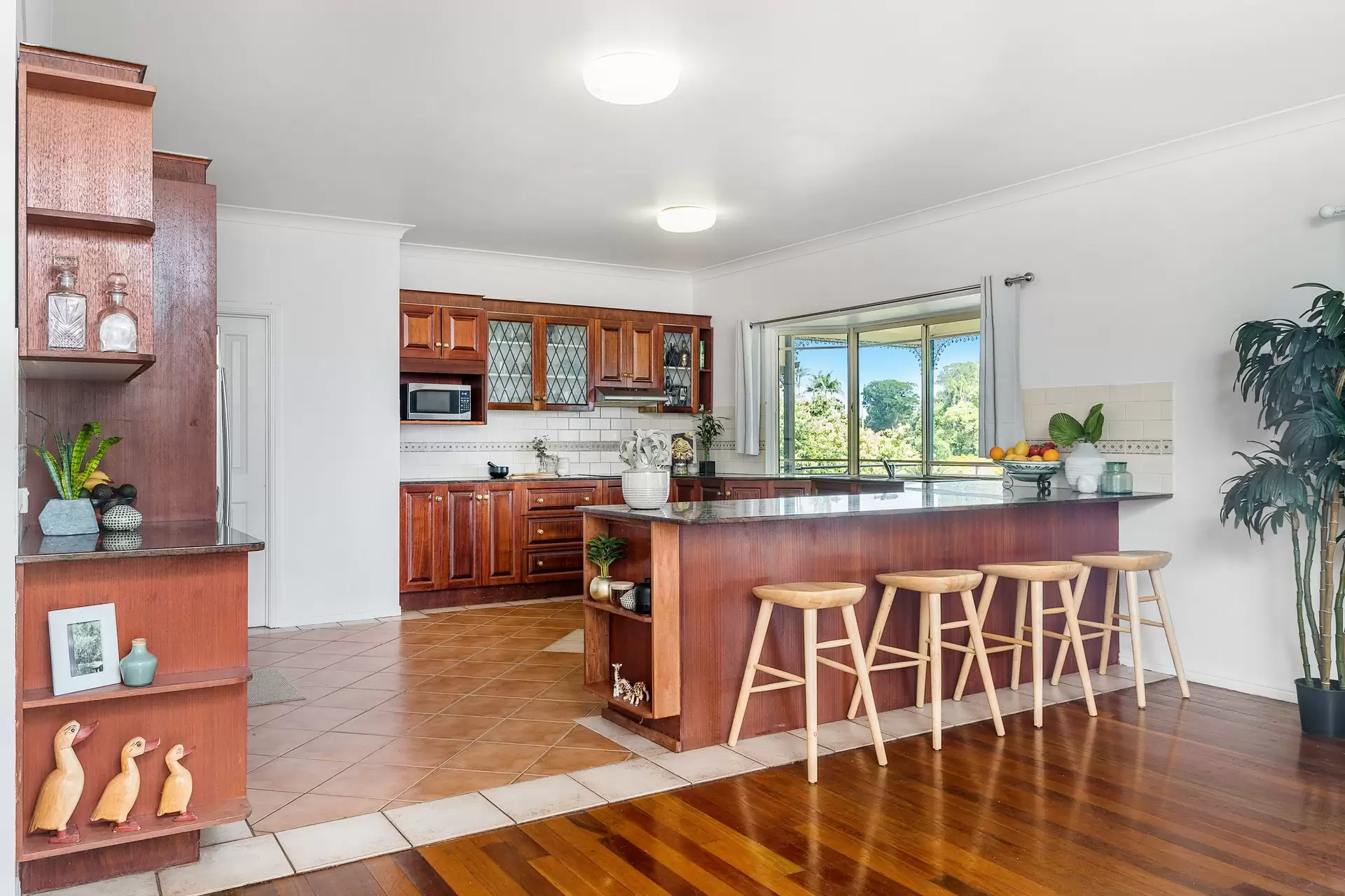 311 Terranora Road, Banora Point Sold by Queensland Sotheby's International Realty - image 1