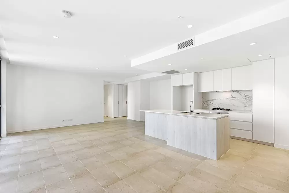 1102/3 Northcliffe Terrace, Surfers Paradise Sold by Queensland Sotheby's International Realty - image 1
