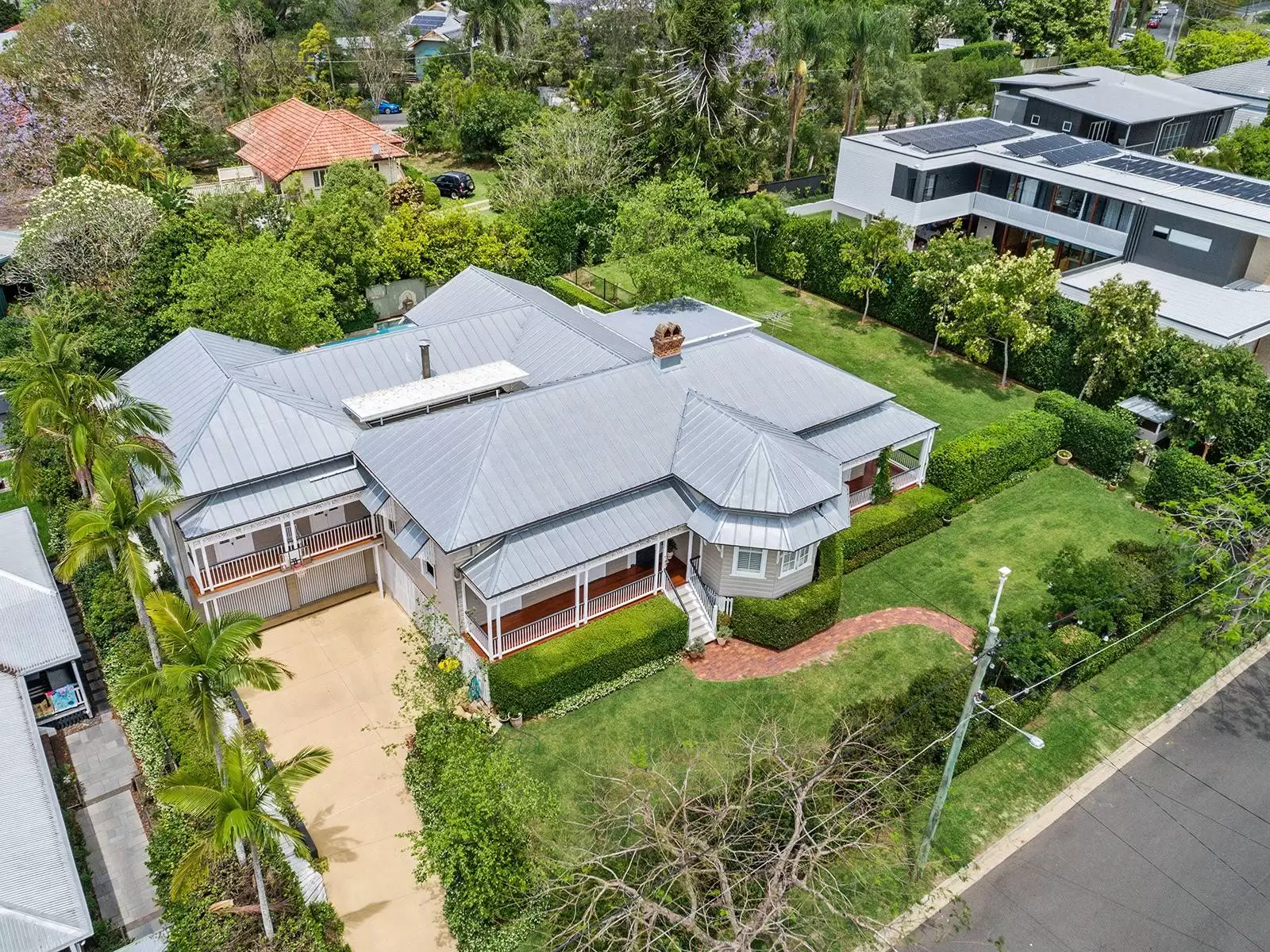 15 Moonya Street, Bardon Sold by Queensland Sotheby's International Realty - image 1